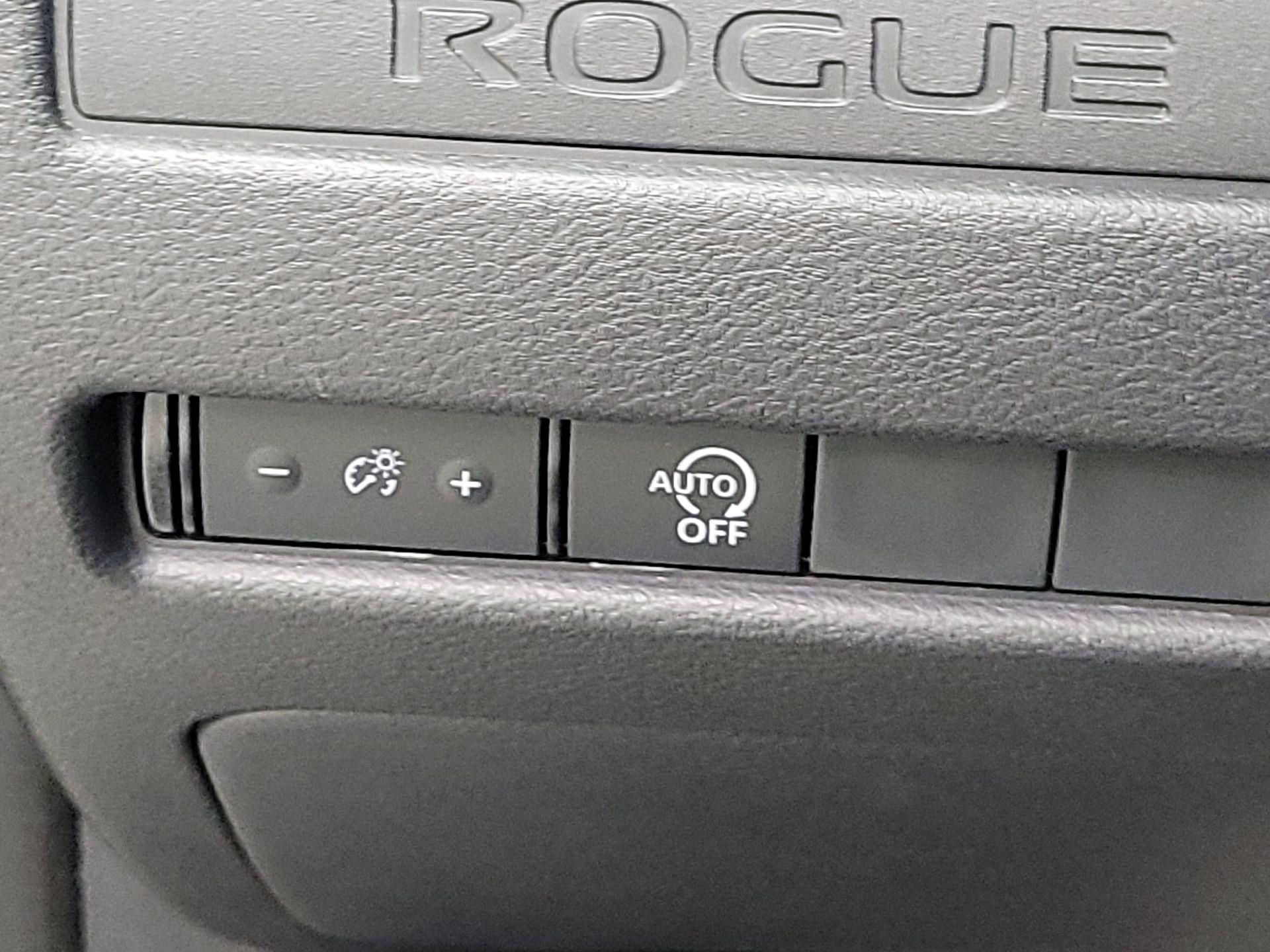 Thumbnail: 2023 Nissan Rogue - 11