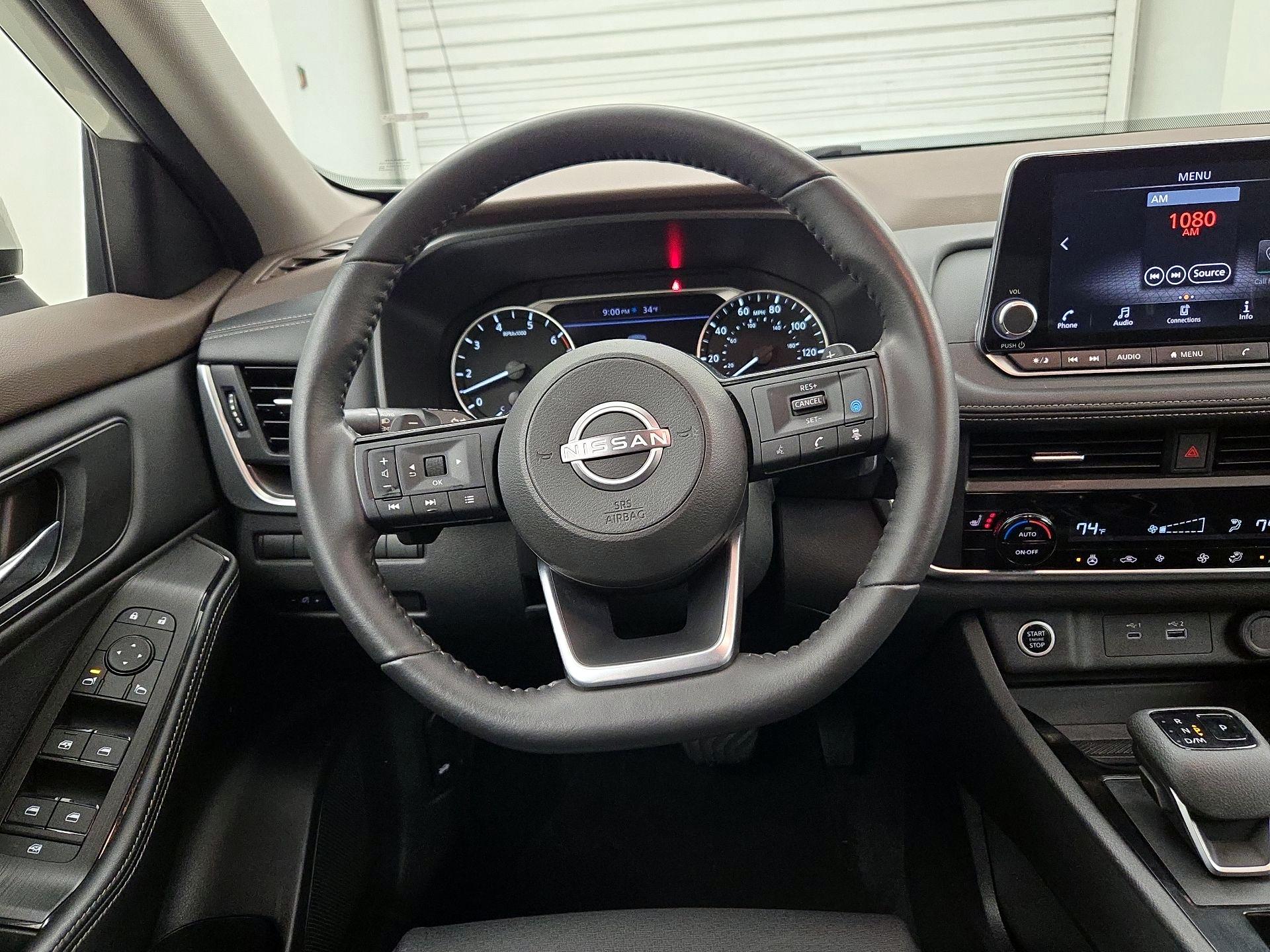 Thumbnail: 2023 Nissan Rogue - 10