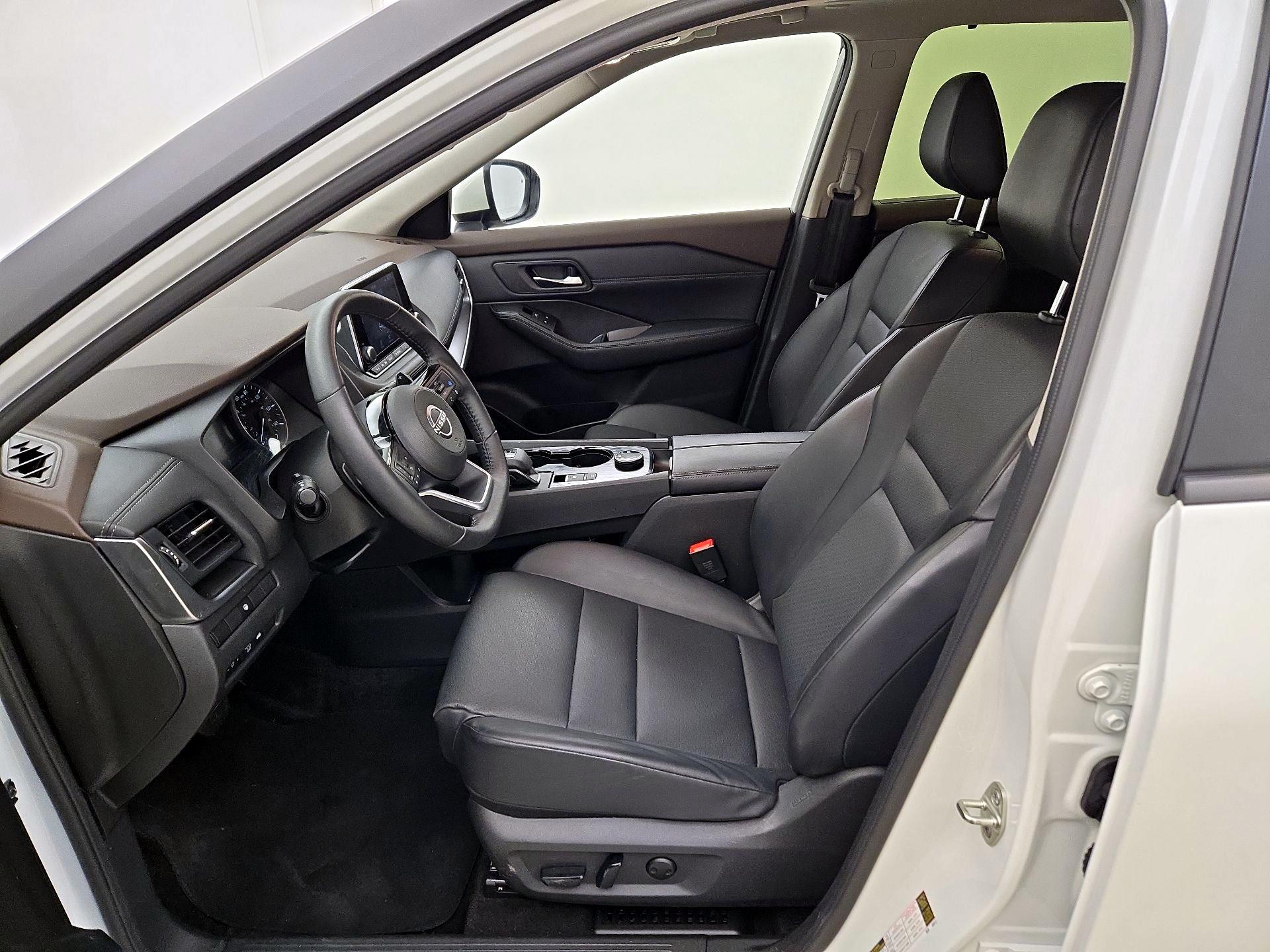 Thumbnail: 2023 Nissan Rogue - 11