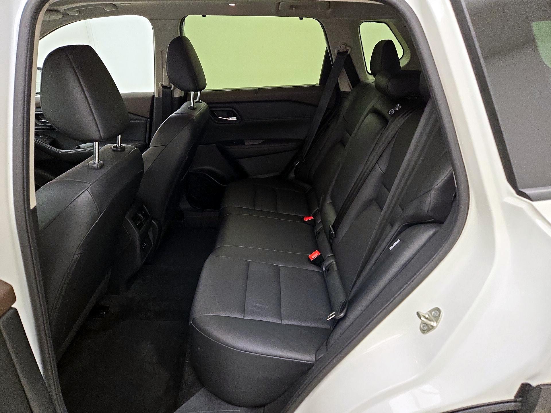 Thumbnail: 2023 Nissan Rogue - 18