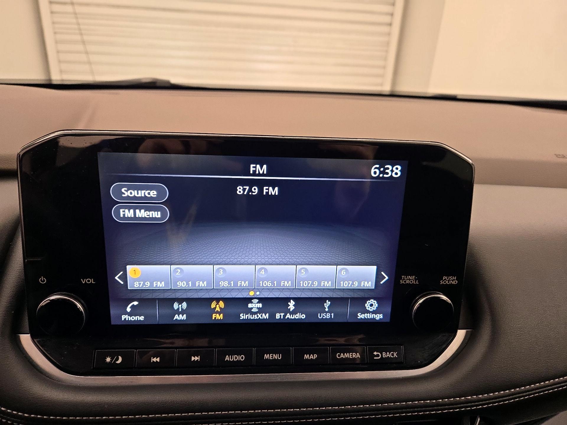 Thumbnail: 2023 Nissan Rogue - 15