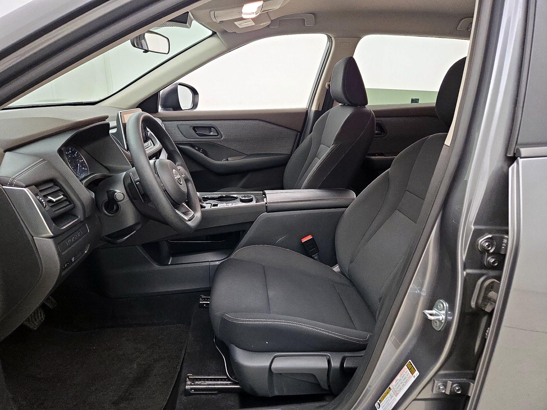 Thumbnail: 2023 Nissan Rogue - 11