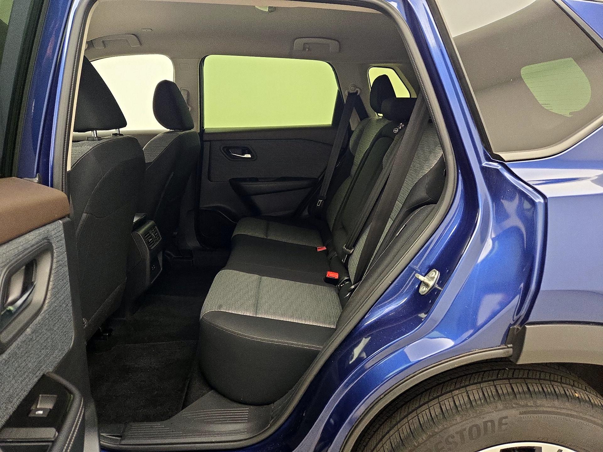 Thumbnail: 2023 Nissan Rogue - 19