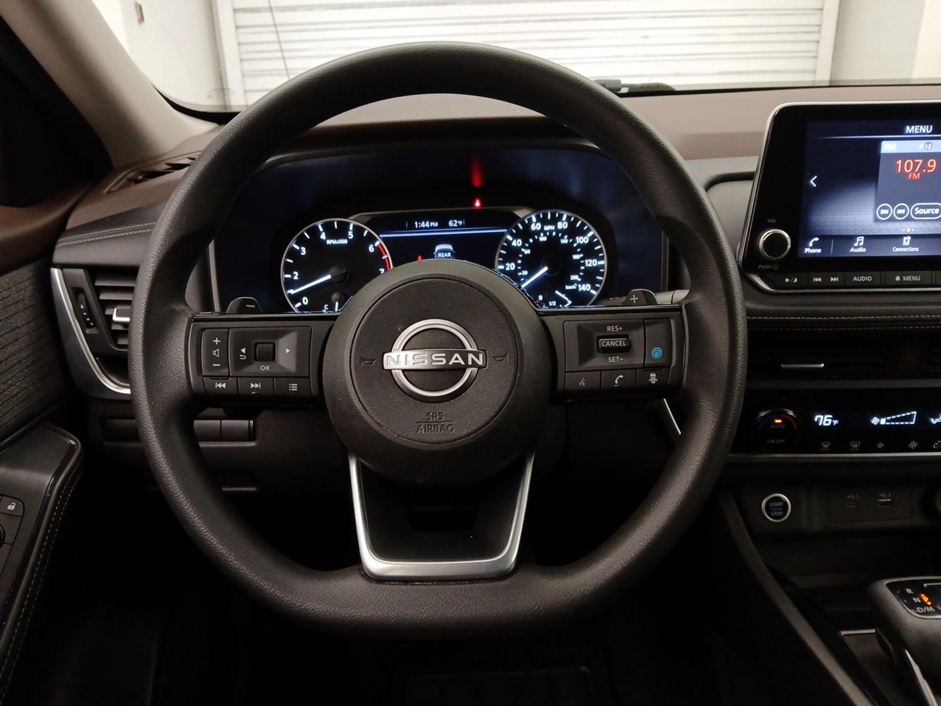 Thumbnail: 2023 Nissan Rogue - 10