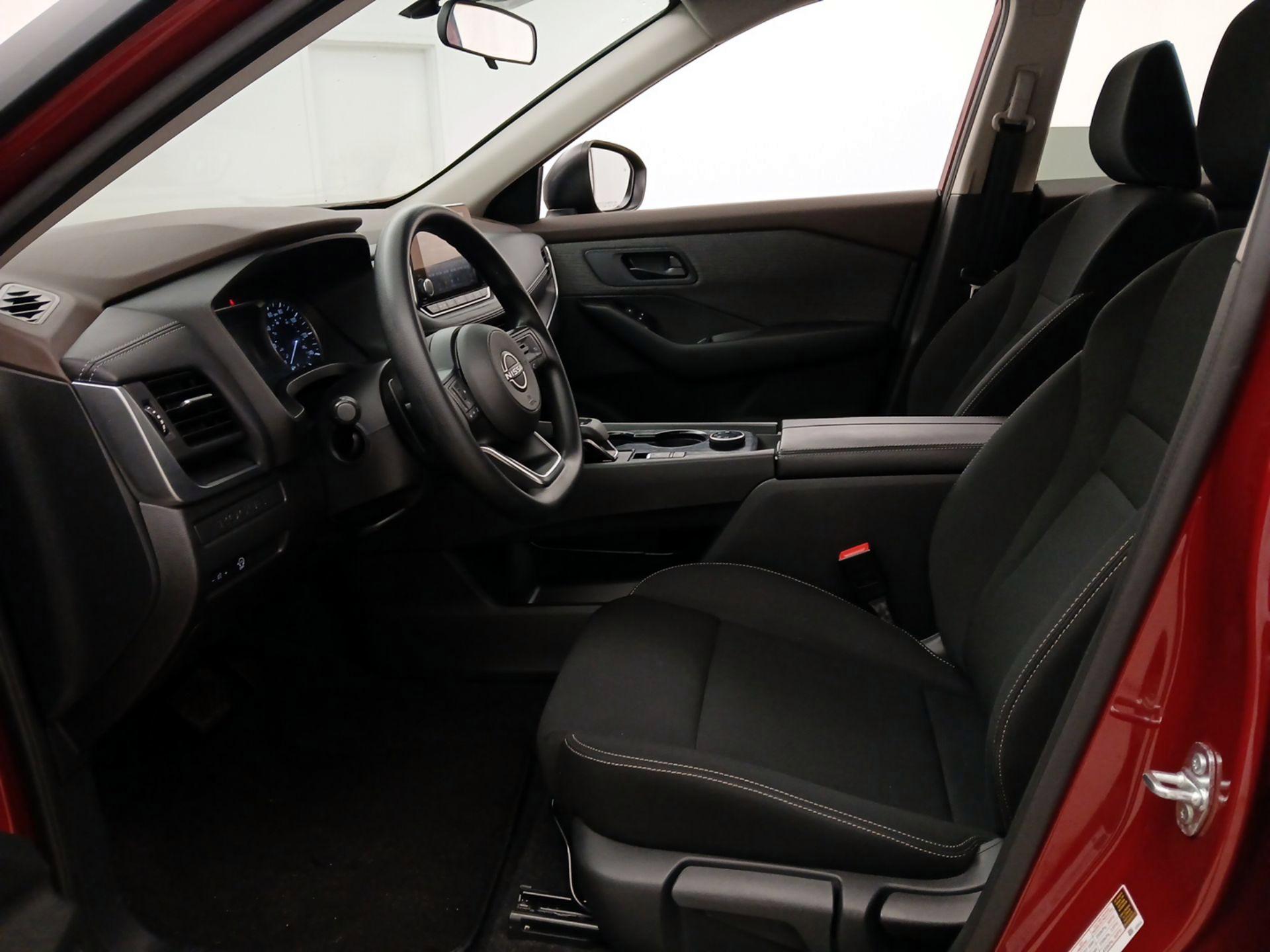 Thumbnail: 2023 Nissan Rogue - 11