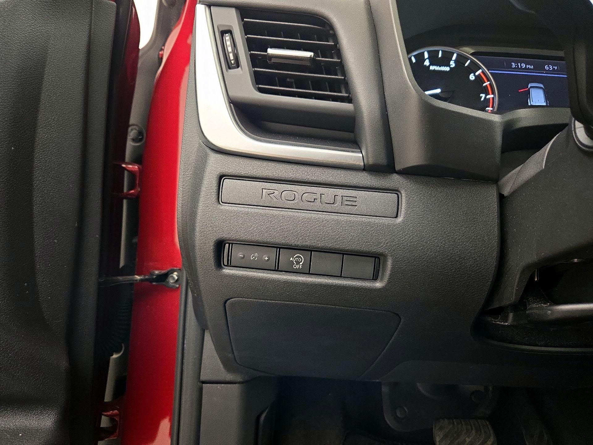 Thumbnail: 2023 Nissan Rogue - 13