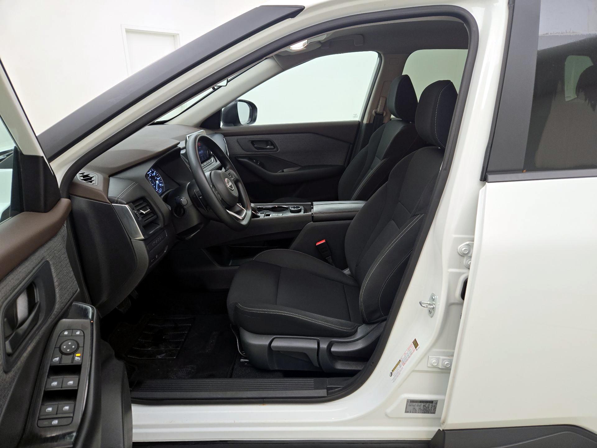 Thumbnail: 2023 Nissan Rogue - 11