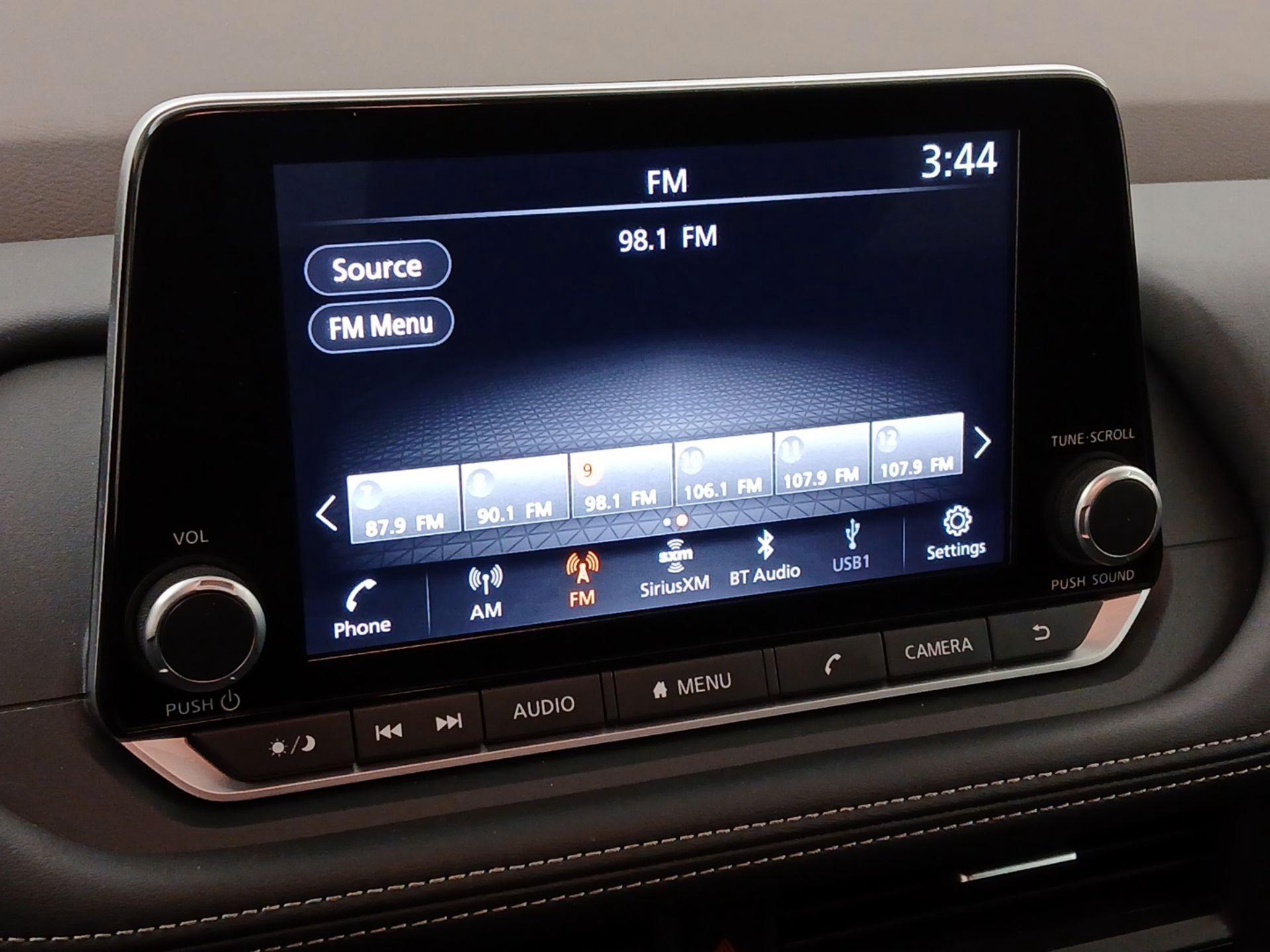 Thumbnail: 2023 Nissan Rogue - 15