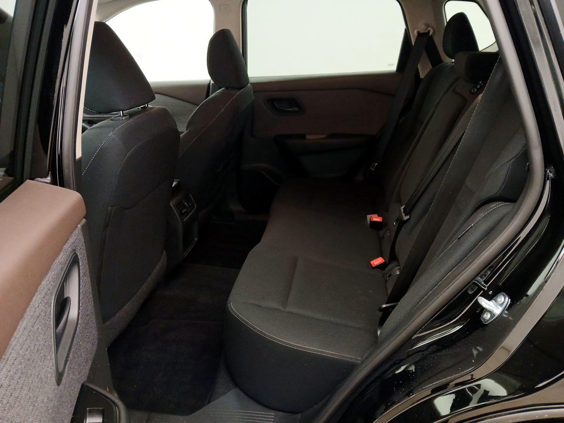 Thumbnail: 2023 Nissan Rogue - 19