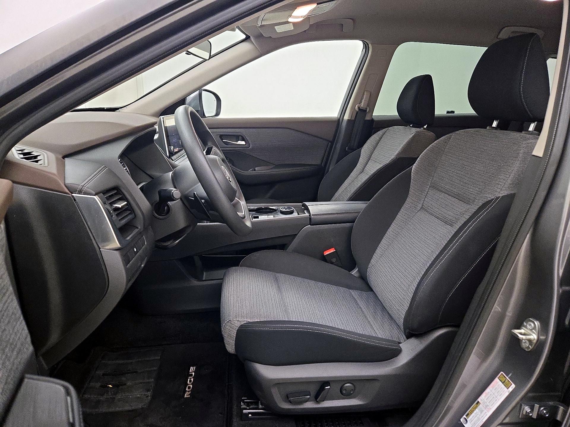 Thumbnail: 2023 Nissan Rogue - 11