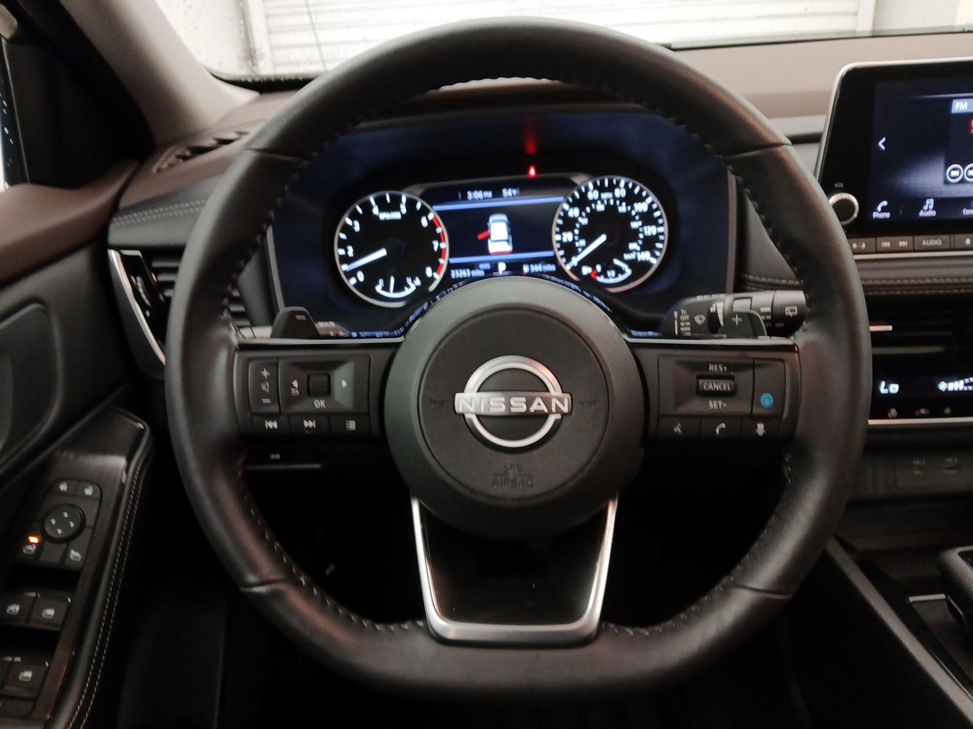 Thumbnail: 2023 Nissan Rogue - 10