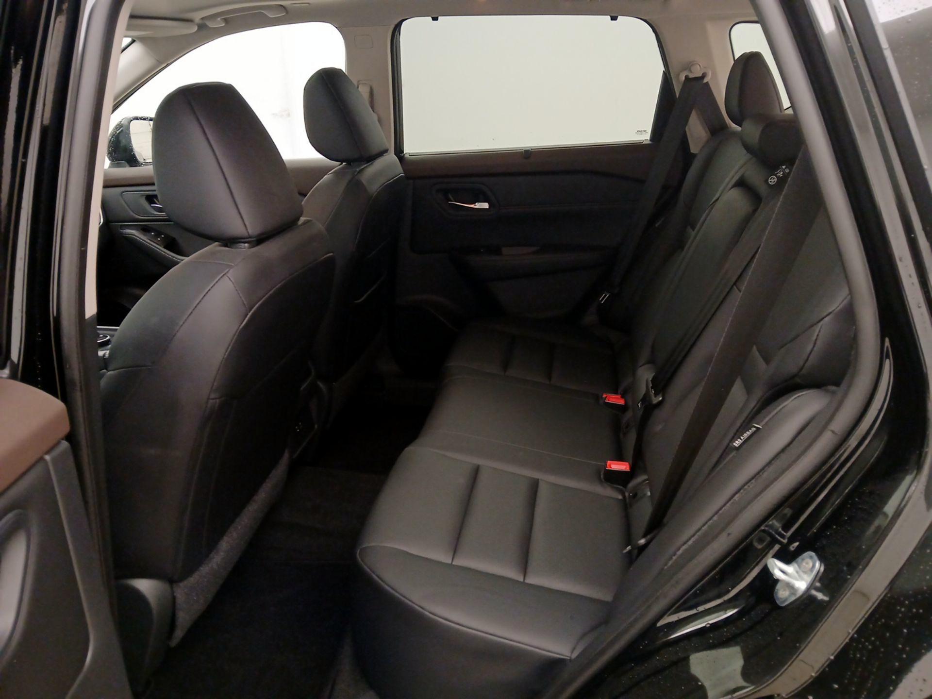 Thumbnail: 2023 Nissan Rogue - 20