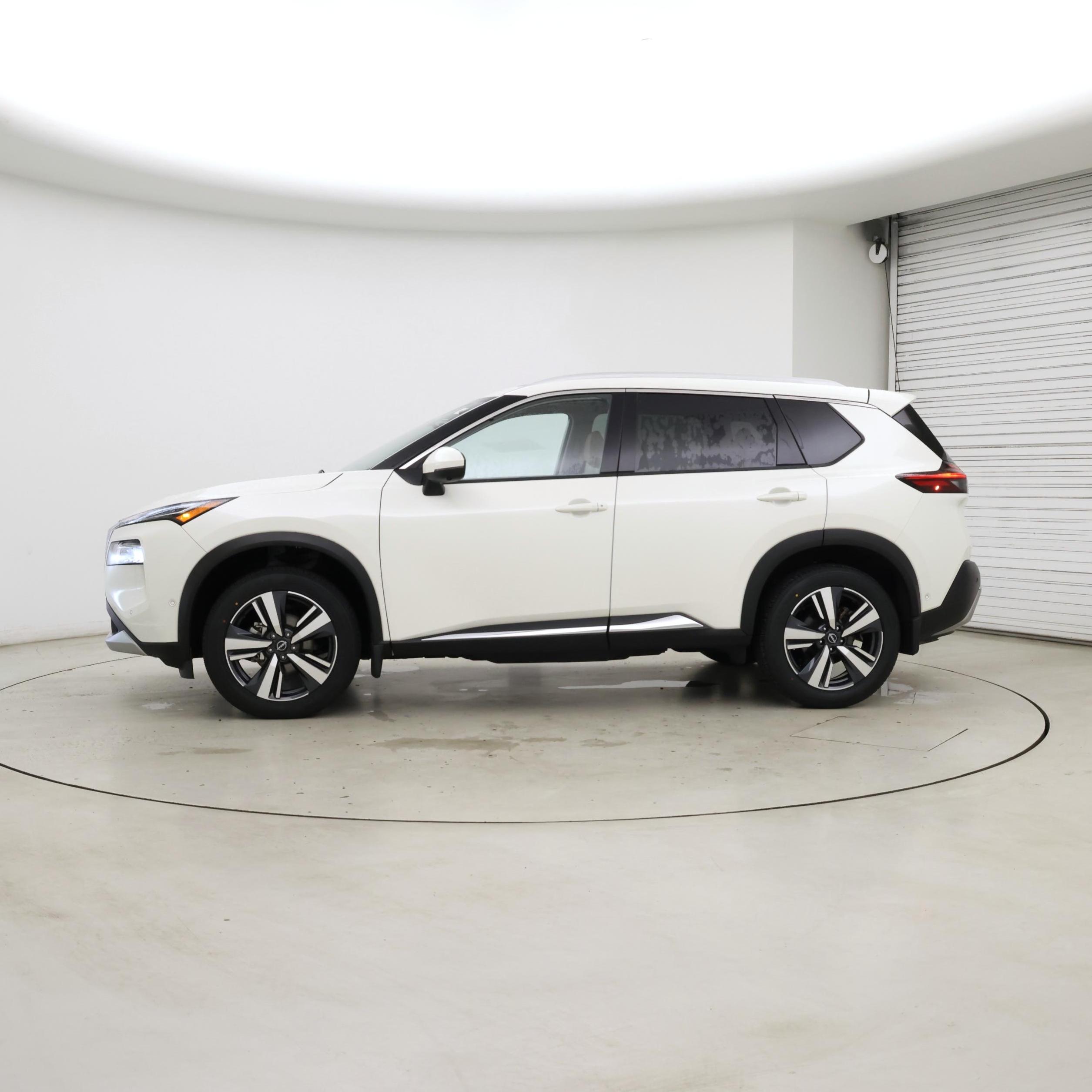 Thumbnail: 2023 Nissan Rogue - 3