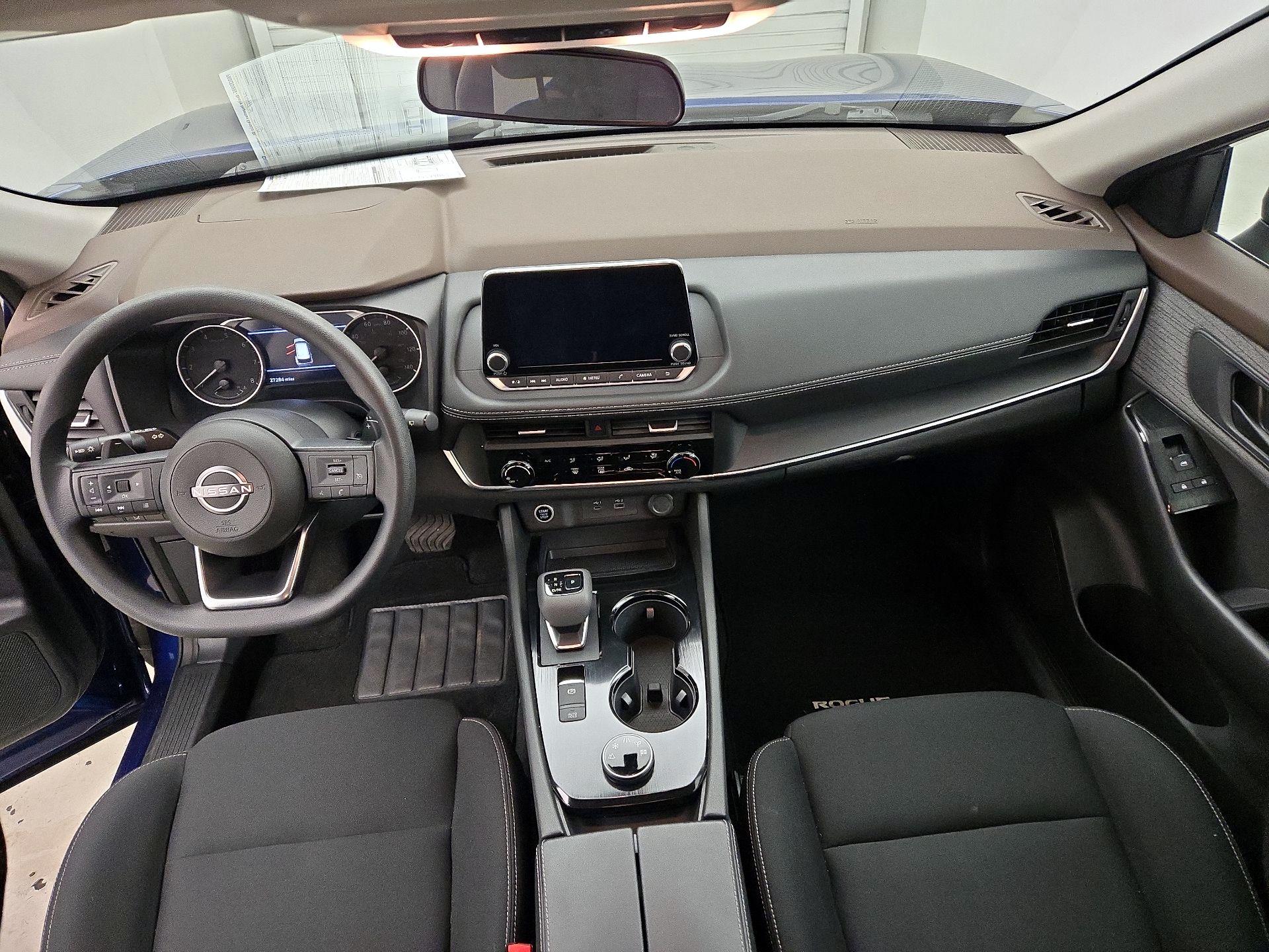 Thumbnail: 2023 Nissan Rogue - 9