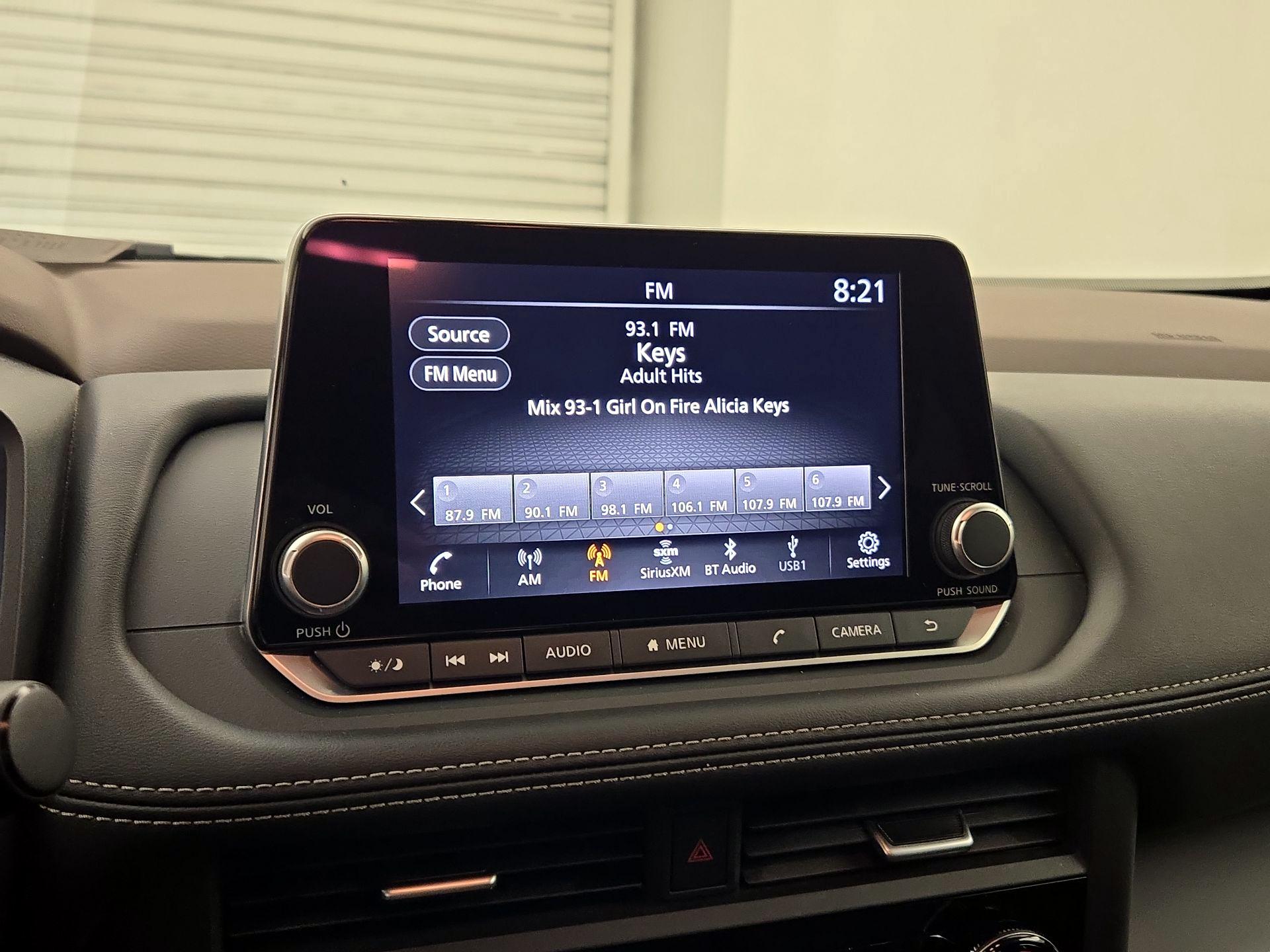 Thumbnail: 2023 Nissan Rogue - 15