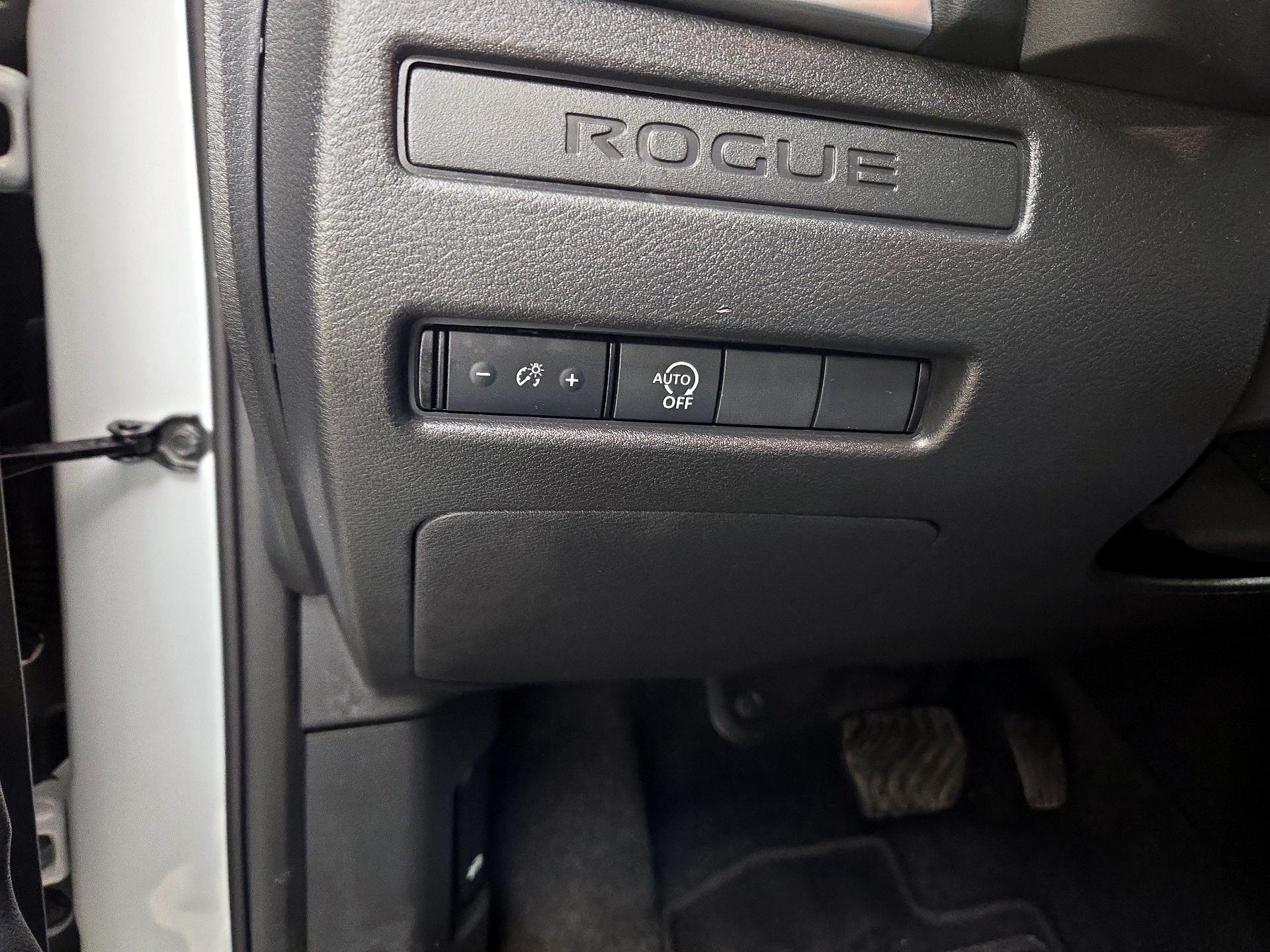 Thumbnail: 2023 Nissan Rogue - 13