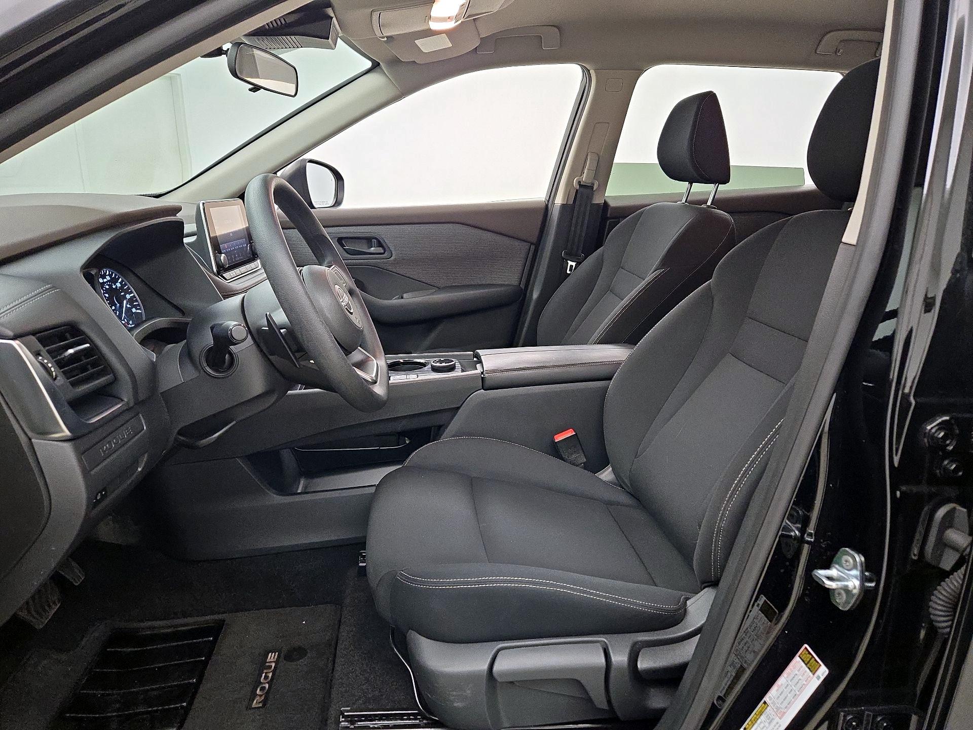 Thumbnail: 2023 Nissan Rogue - 11