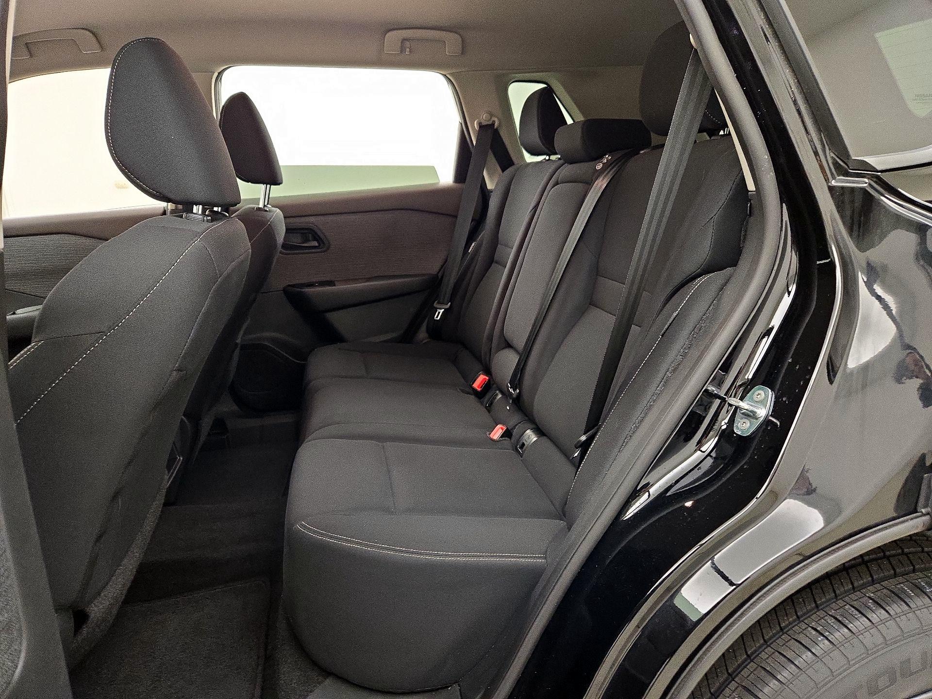 Thumbnail: 2023 Nissan Rogue - 17