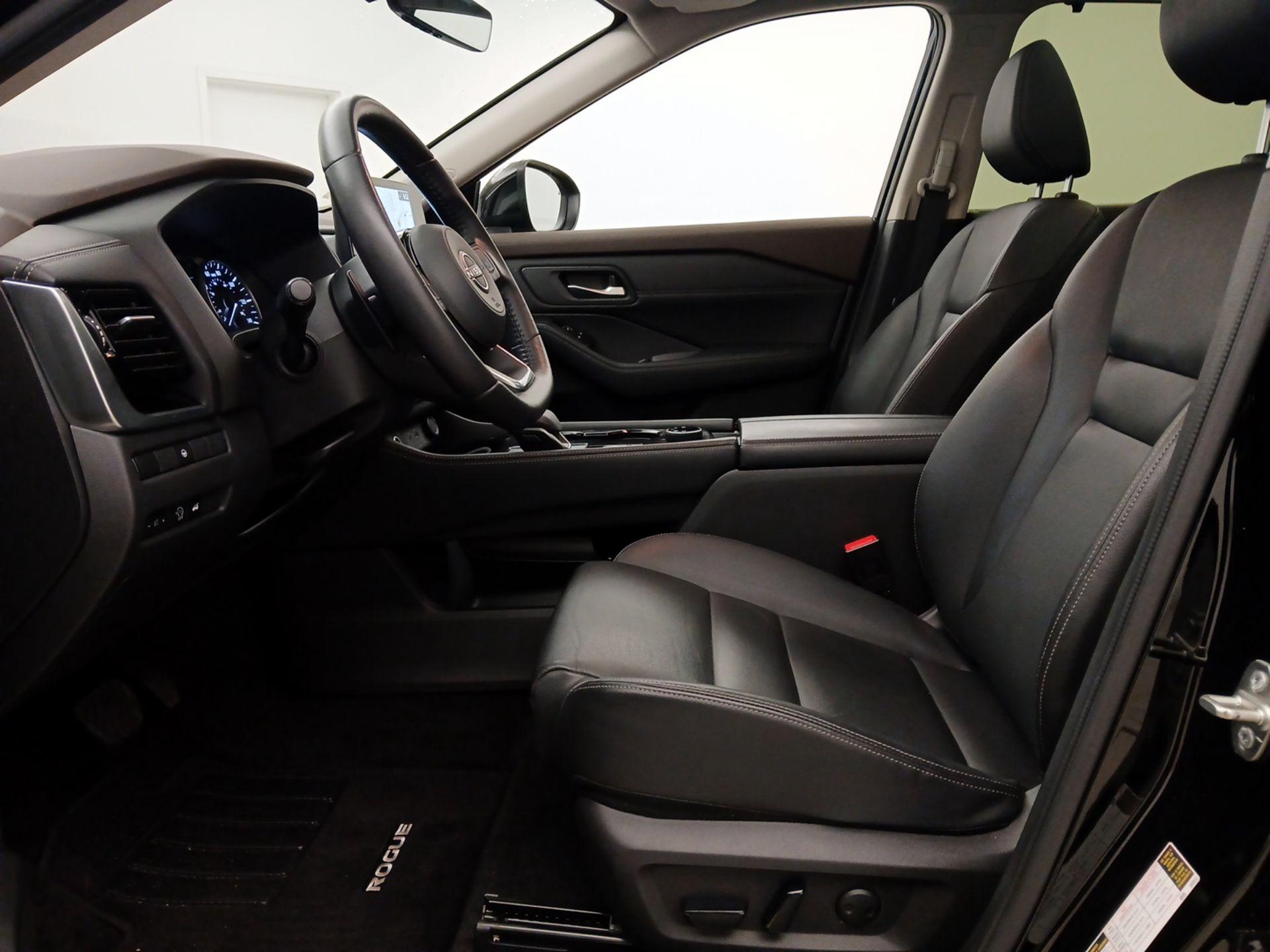 Thumbnail: 2023 Nissan Rogue - 11