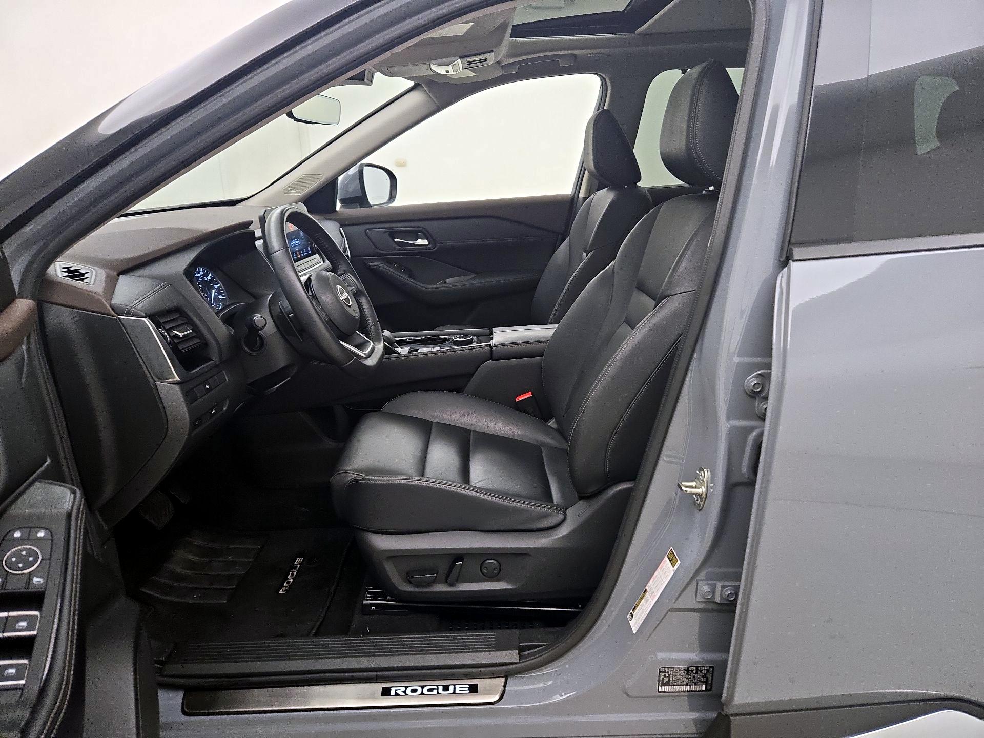 Thumbnail: 2023 Nissan Rogue - 11