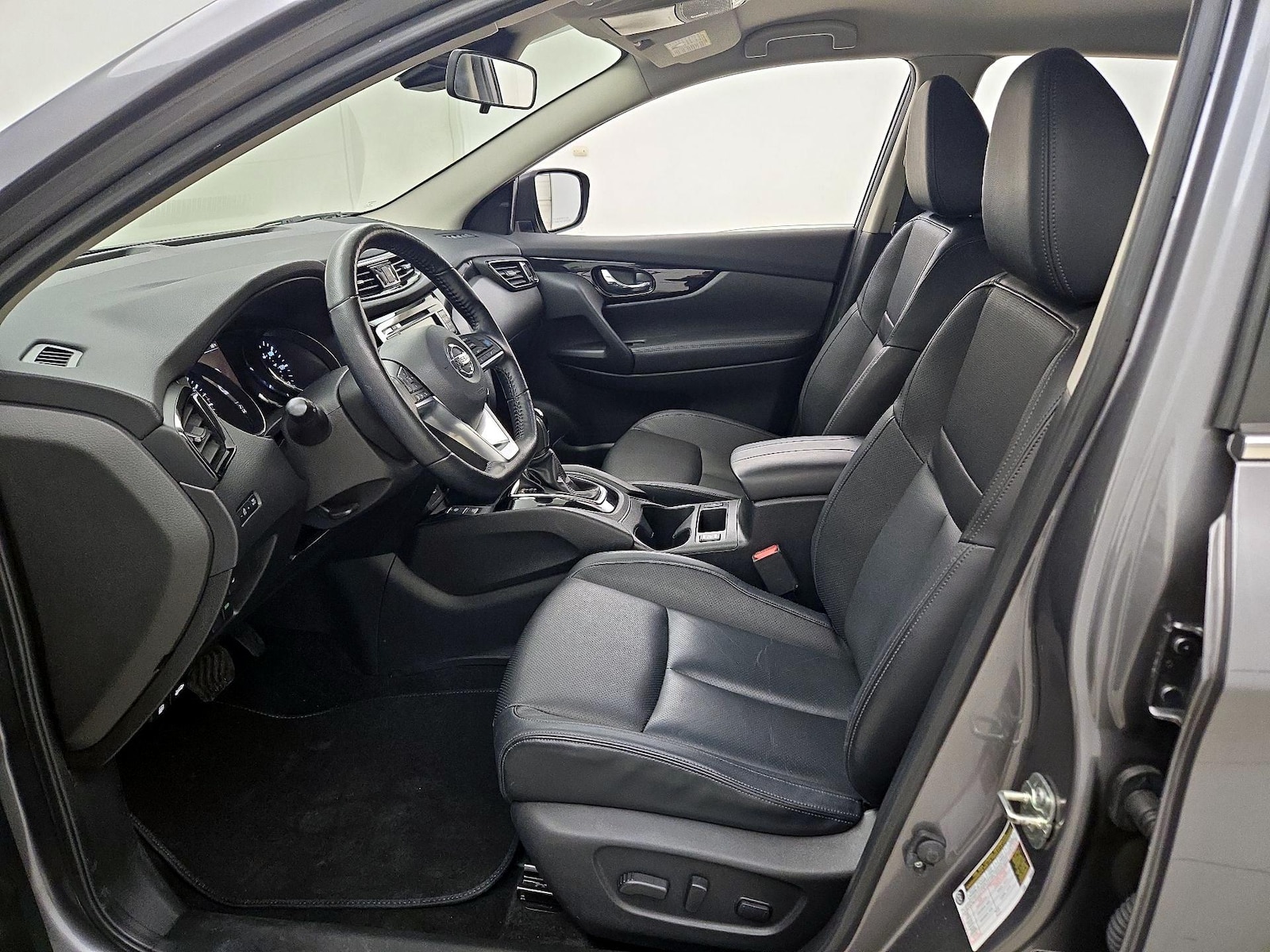 2022 Nissan Rogue Sport SL - Photo 12