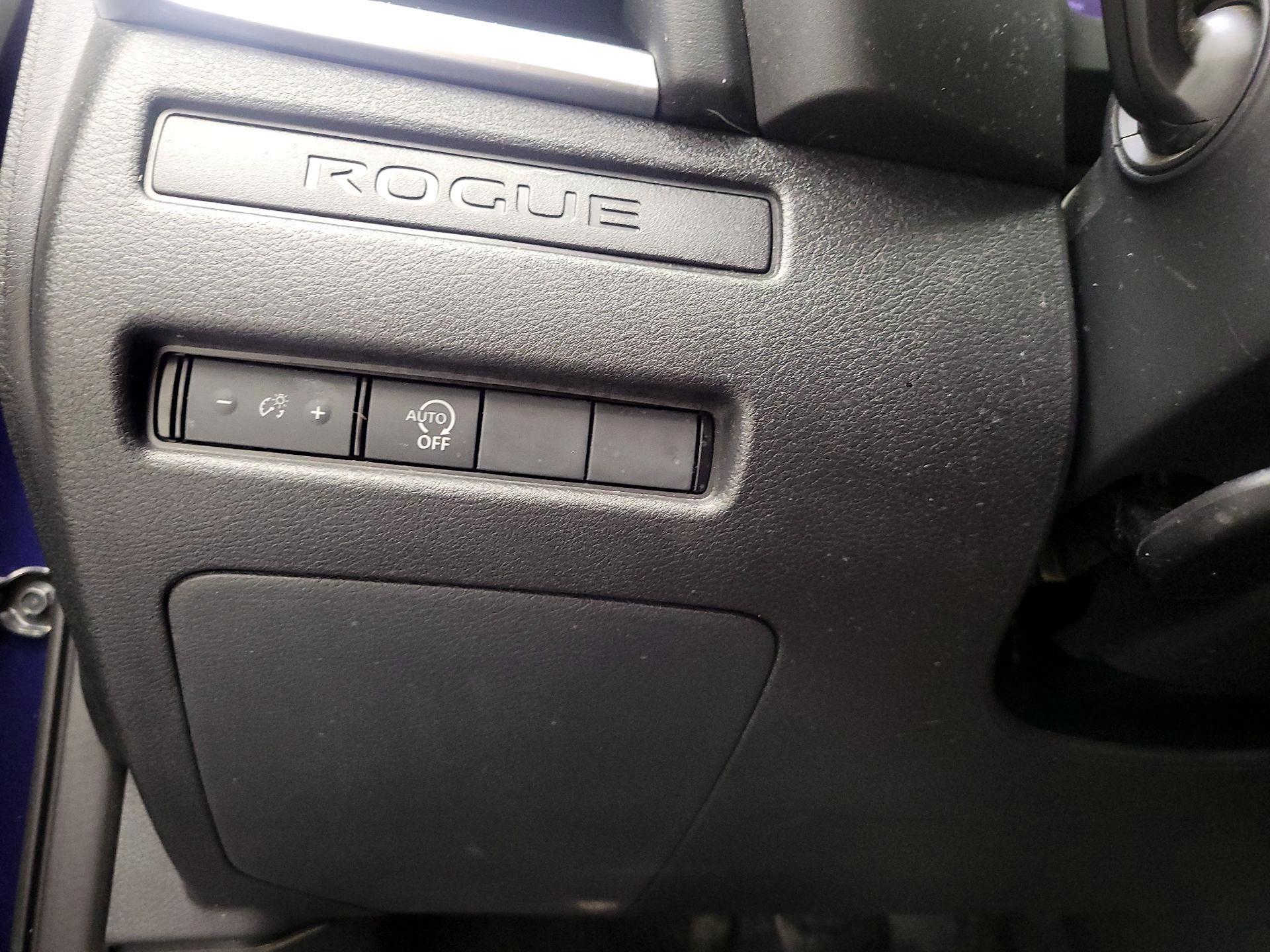 Thumbnail: 2023 Nissan Rogue - 13