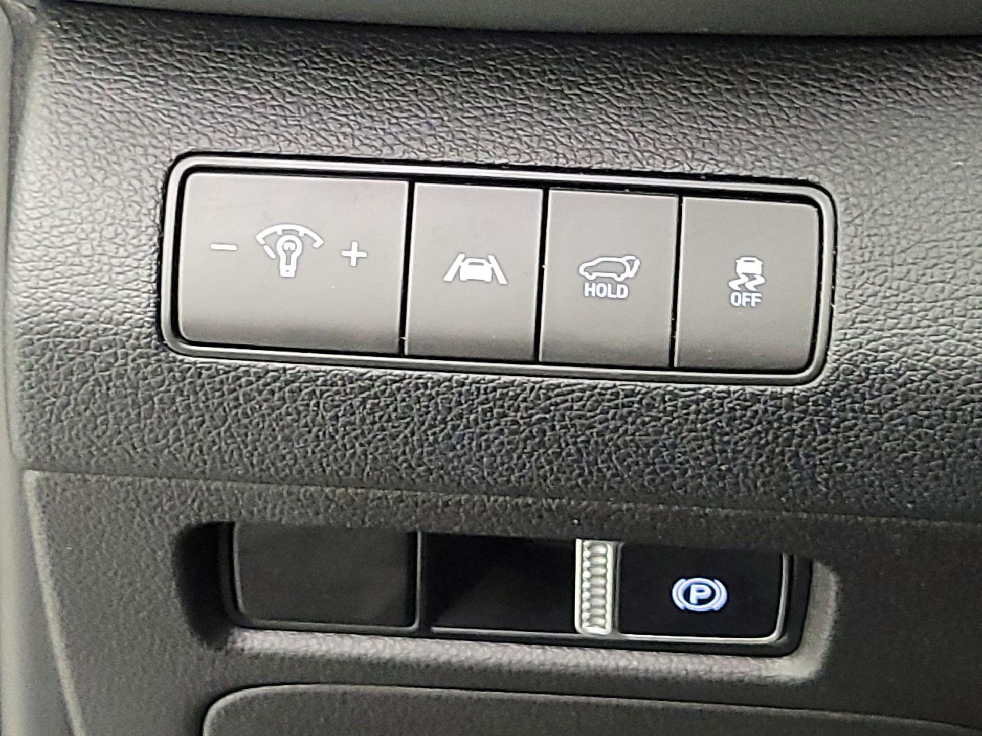 Thumbnail: 2023 Hyundai Santa Fe - 11