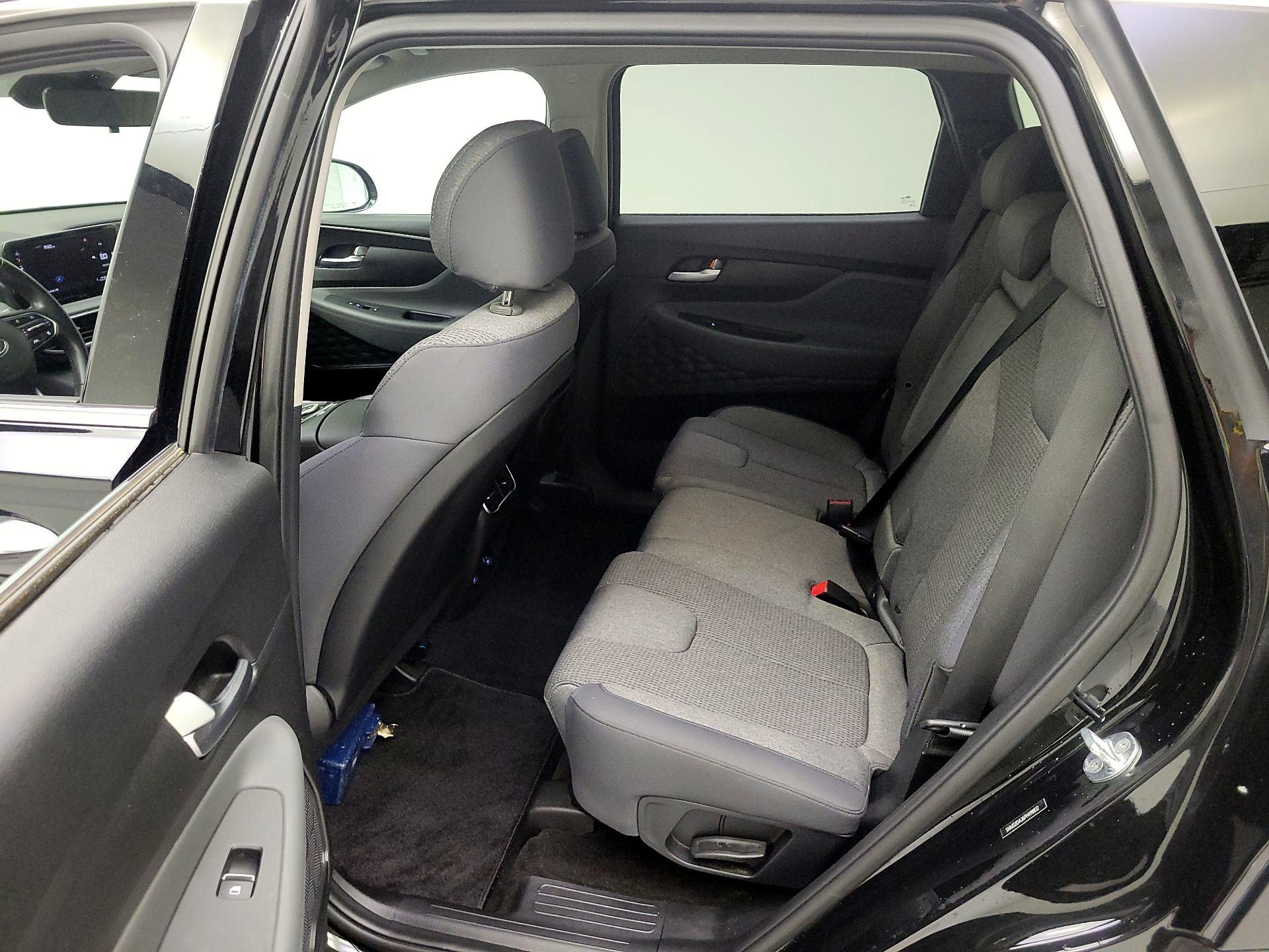 Thumbnail: 2023 Hyundai Santa Fe - 18