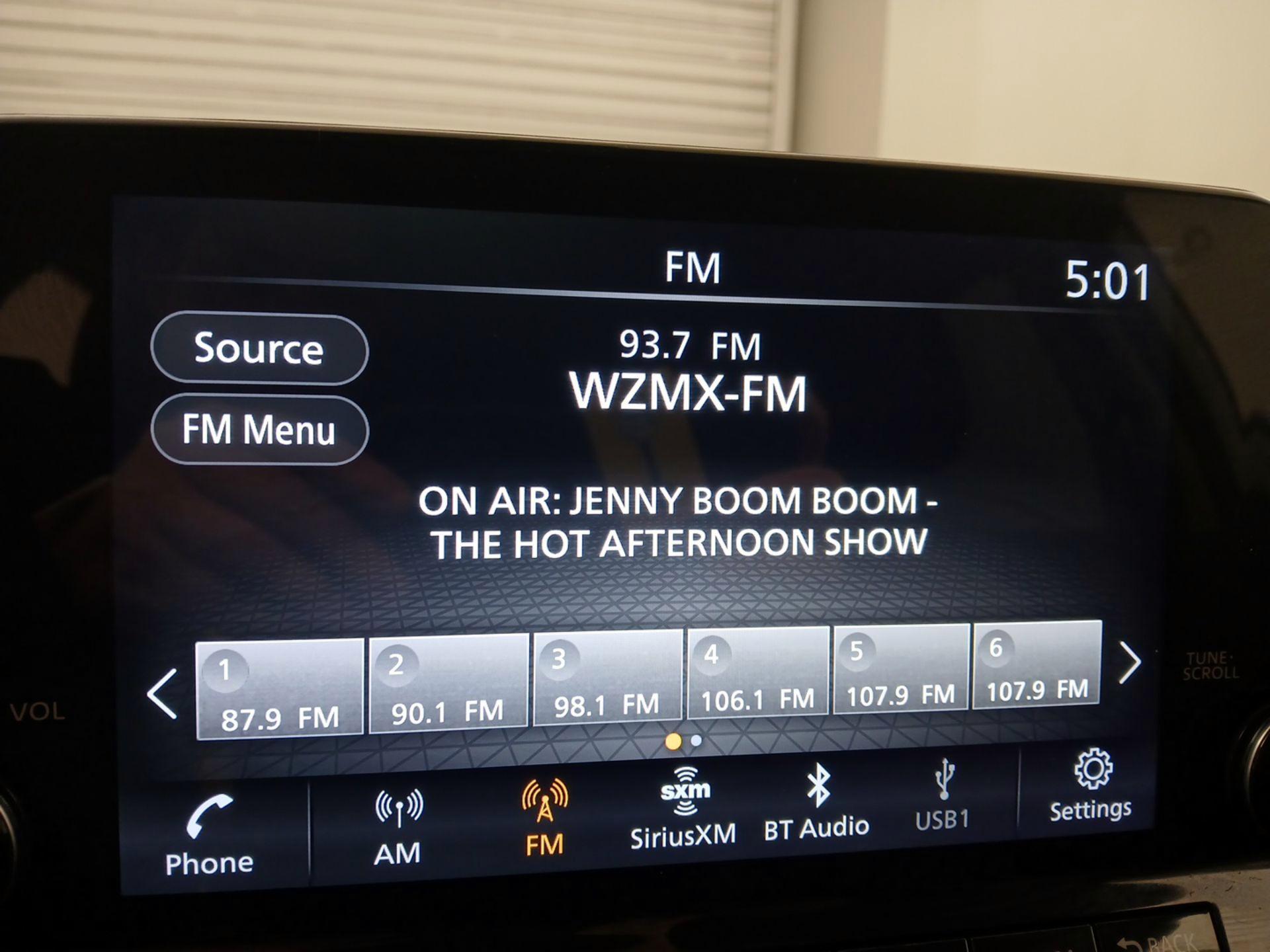 Thumbnail: 2023 Nissan Rogue - 16