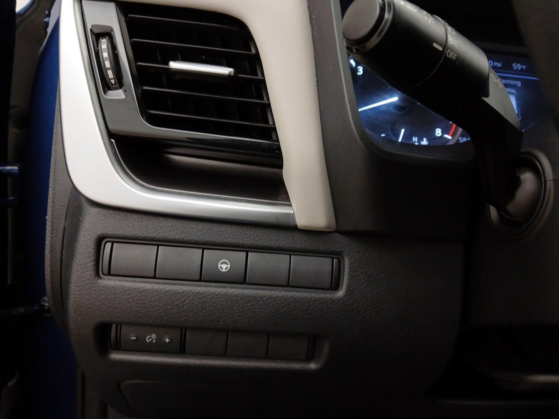 Thumbnail: 2021 Nissan Rogue - 13