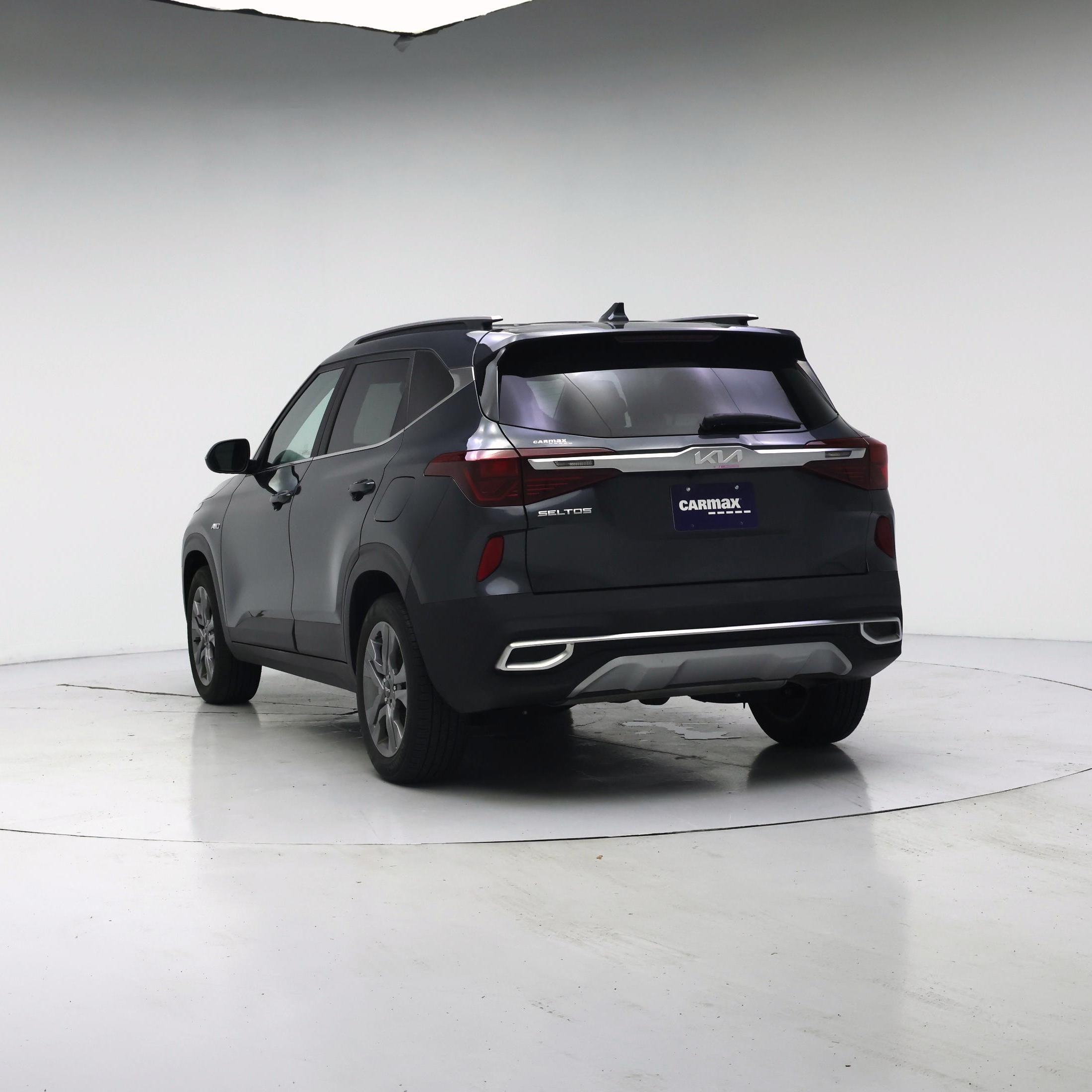 Thumbnail: 2023 Kia Seltos - 2