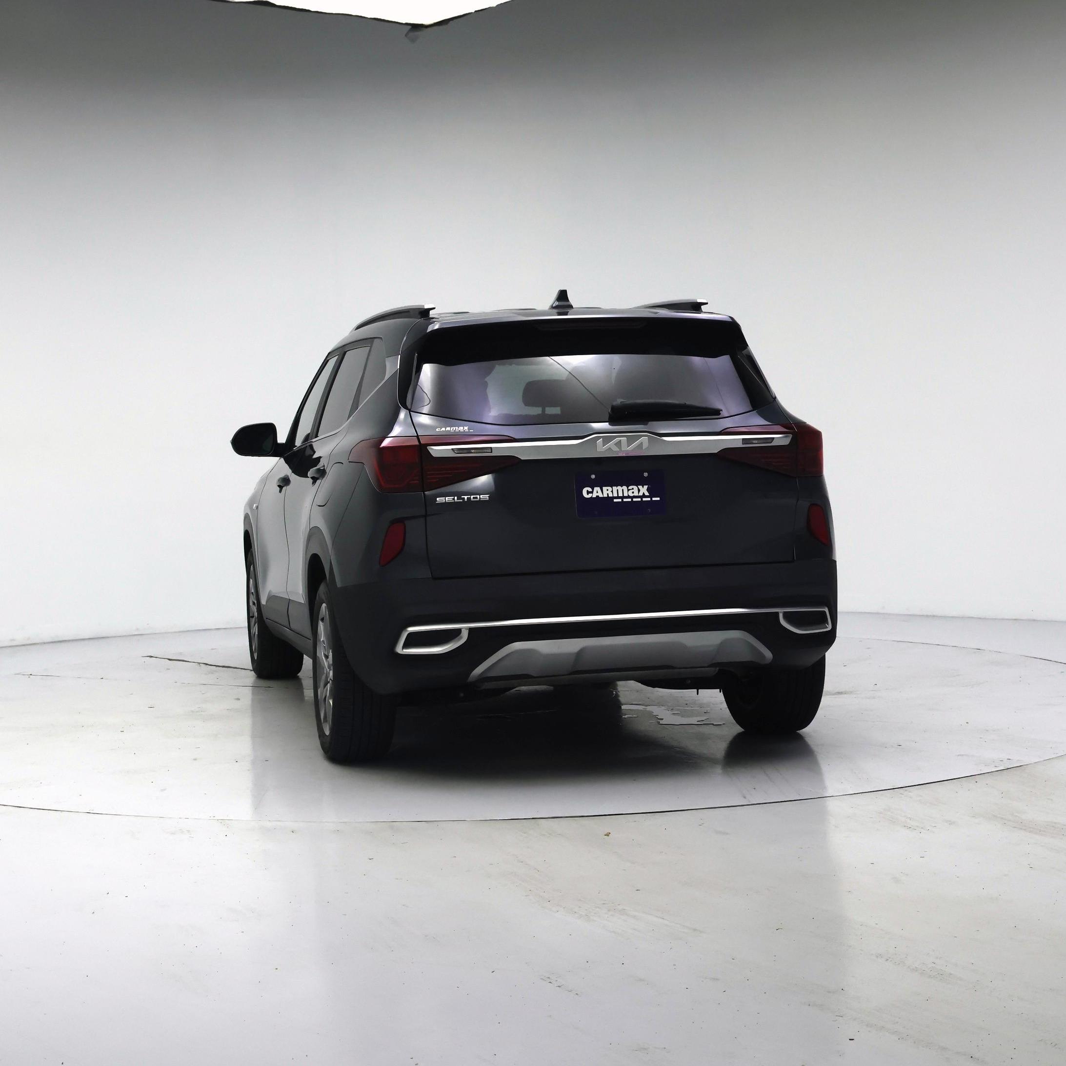 Thumbnail: 2023 Kia Seltos - 6