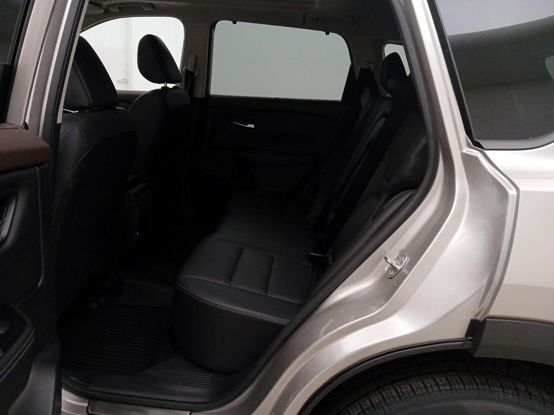 Thumbnail: 2023 Nissan Rogue - 20