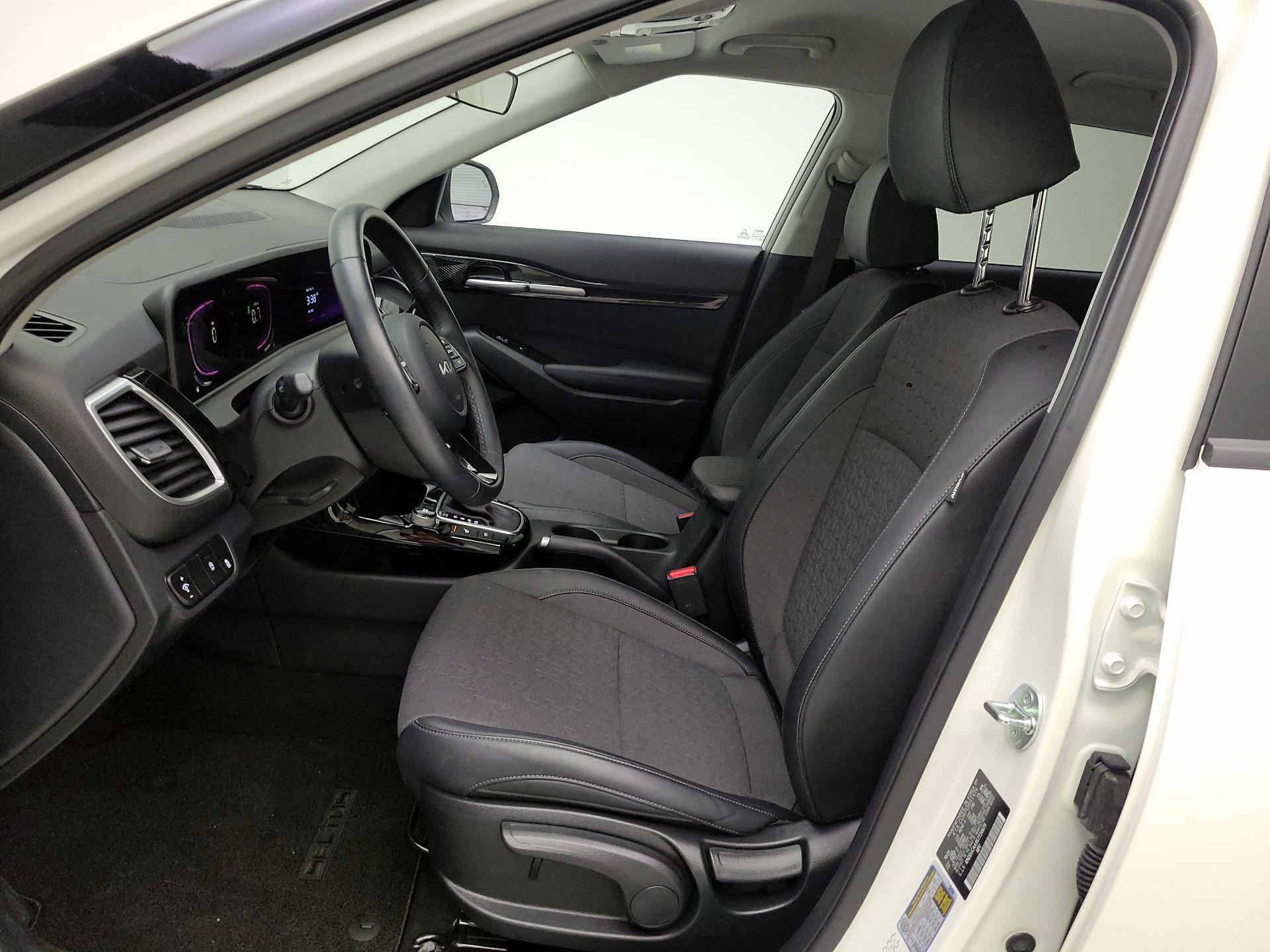 Thumbnail: 2025 Kia Seltos - 9