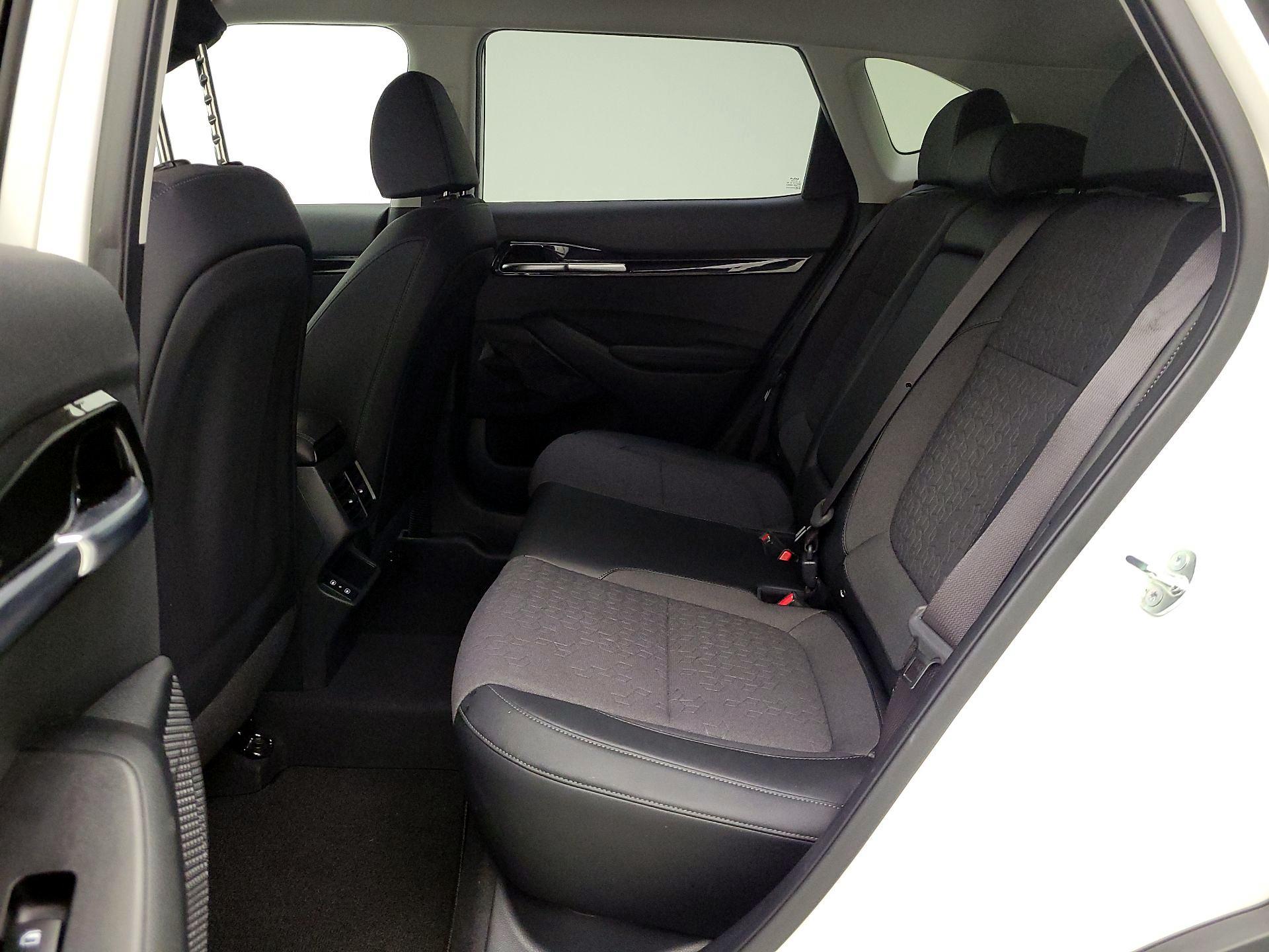 Thumbnail: 2025 Kia Seltos - 18