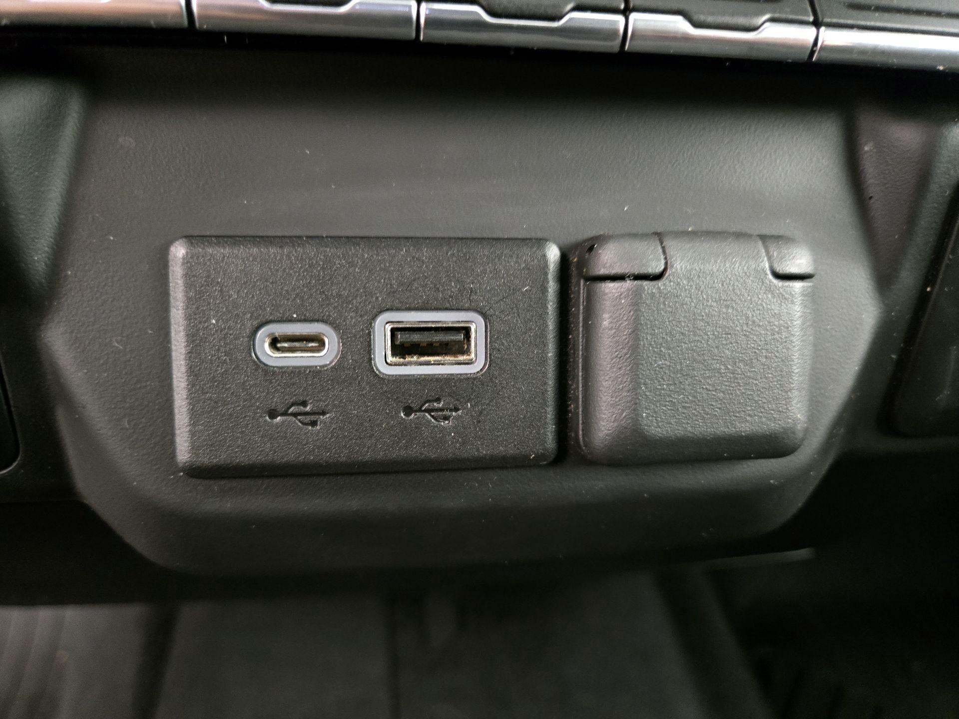 Thumbnail: 2021 Chevrolet Silverado 1500 - 18