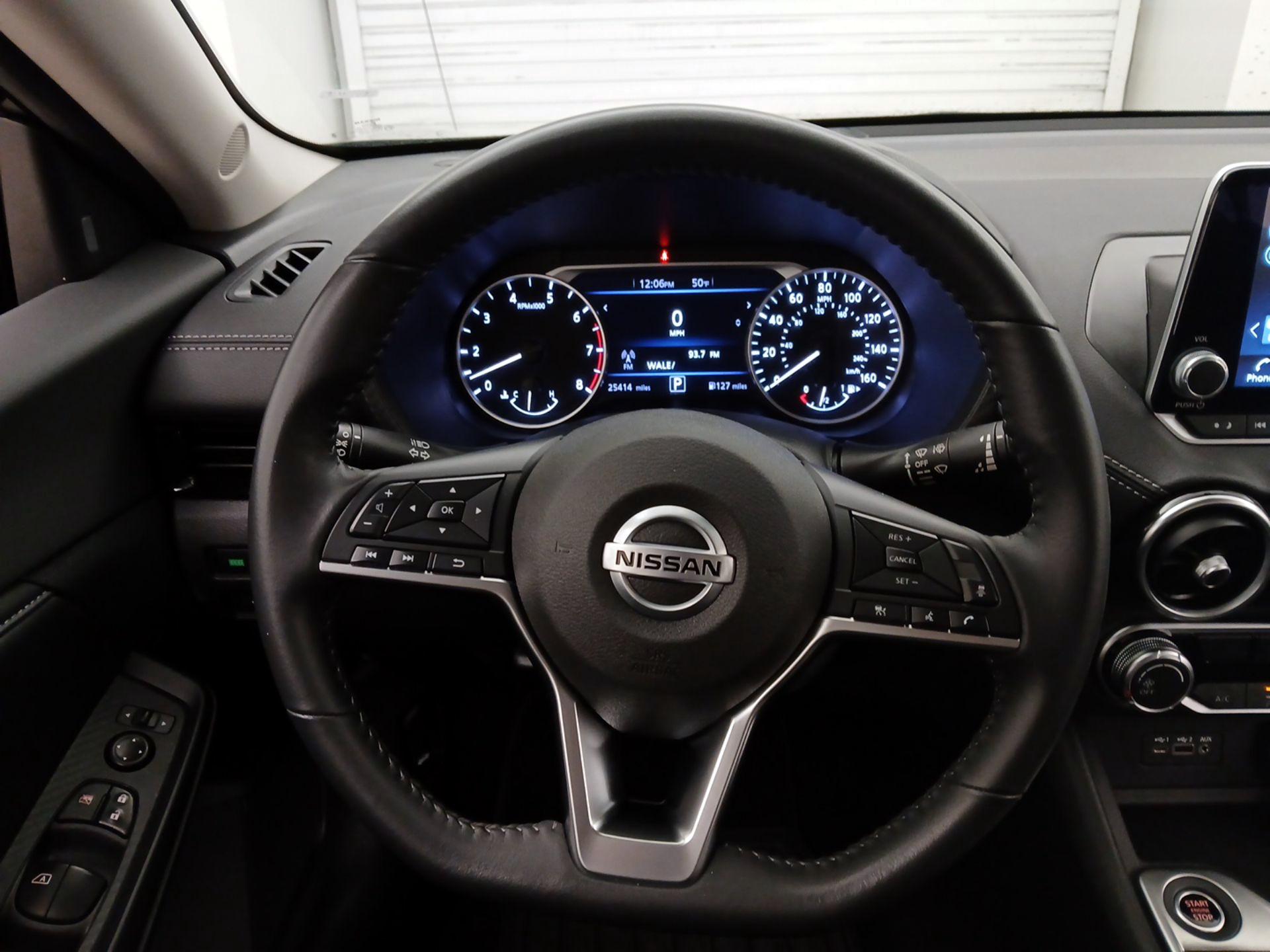 Thumbnail: 2022 Nissan Sentra - 10