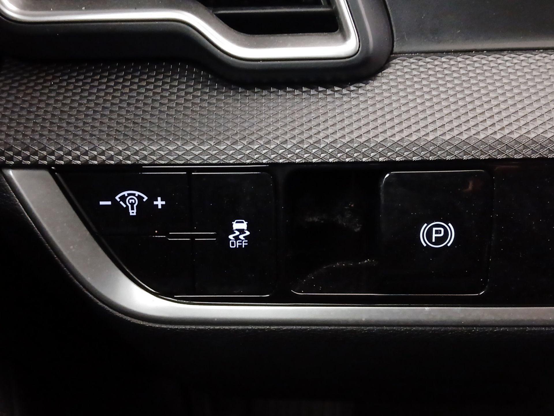 Thumbnail: 2024 Kia Sportage - 13