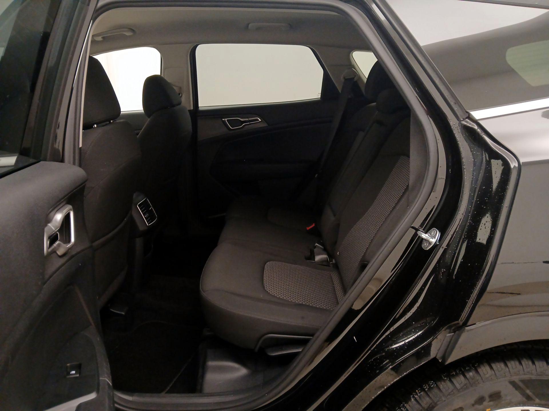 Thumbnail: 2024 Kia Sportage - 19