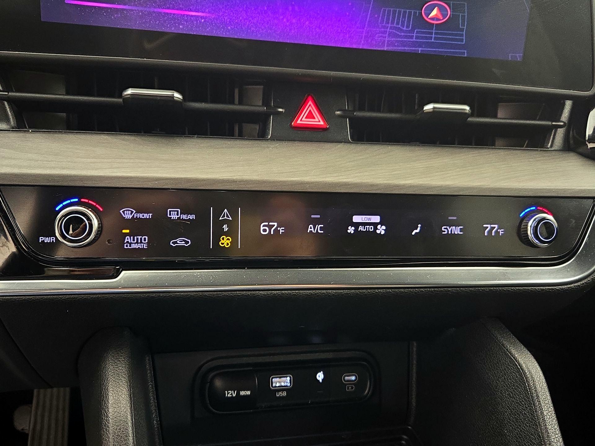 Thumbnail: 2023 Kia Sportage - 17