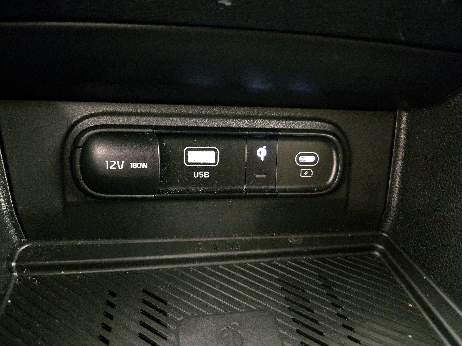 Thumbnail: 2023 Kia Sportage - 19