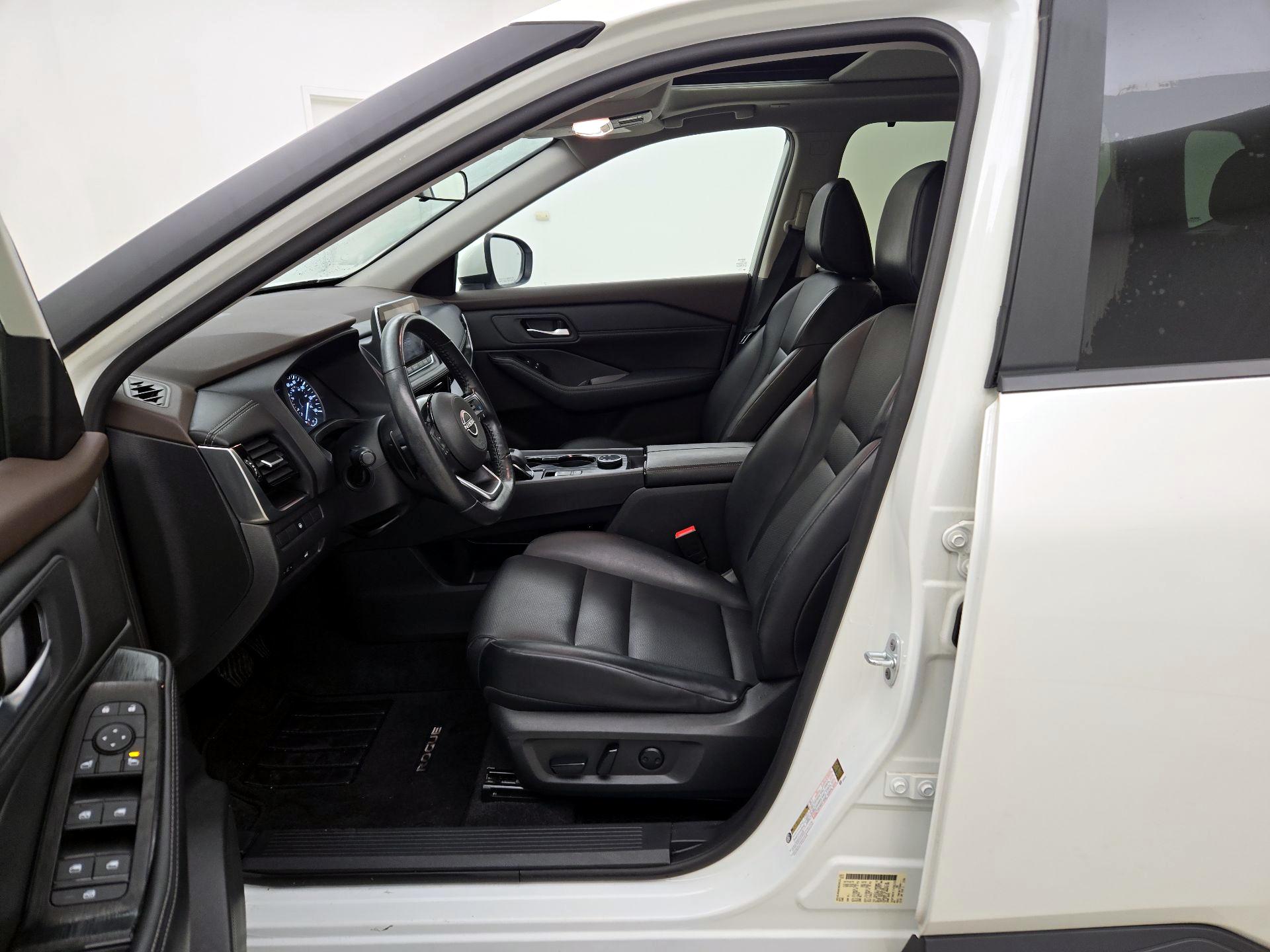 Thumbnail: 2023 Nissan Rogue - 11