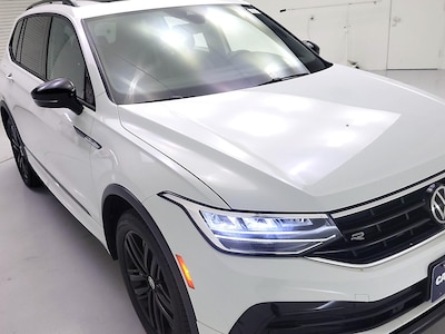 2022 Volkswagen Tiguan SE R-Line Black