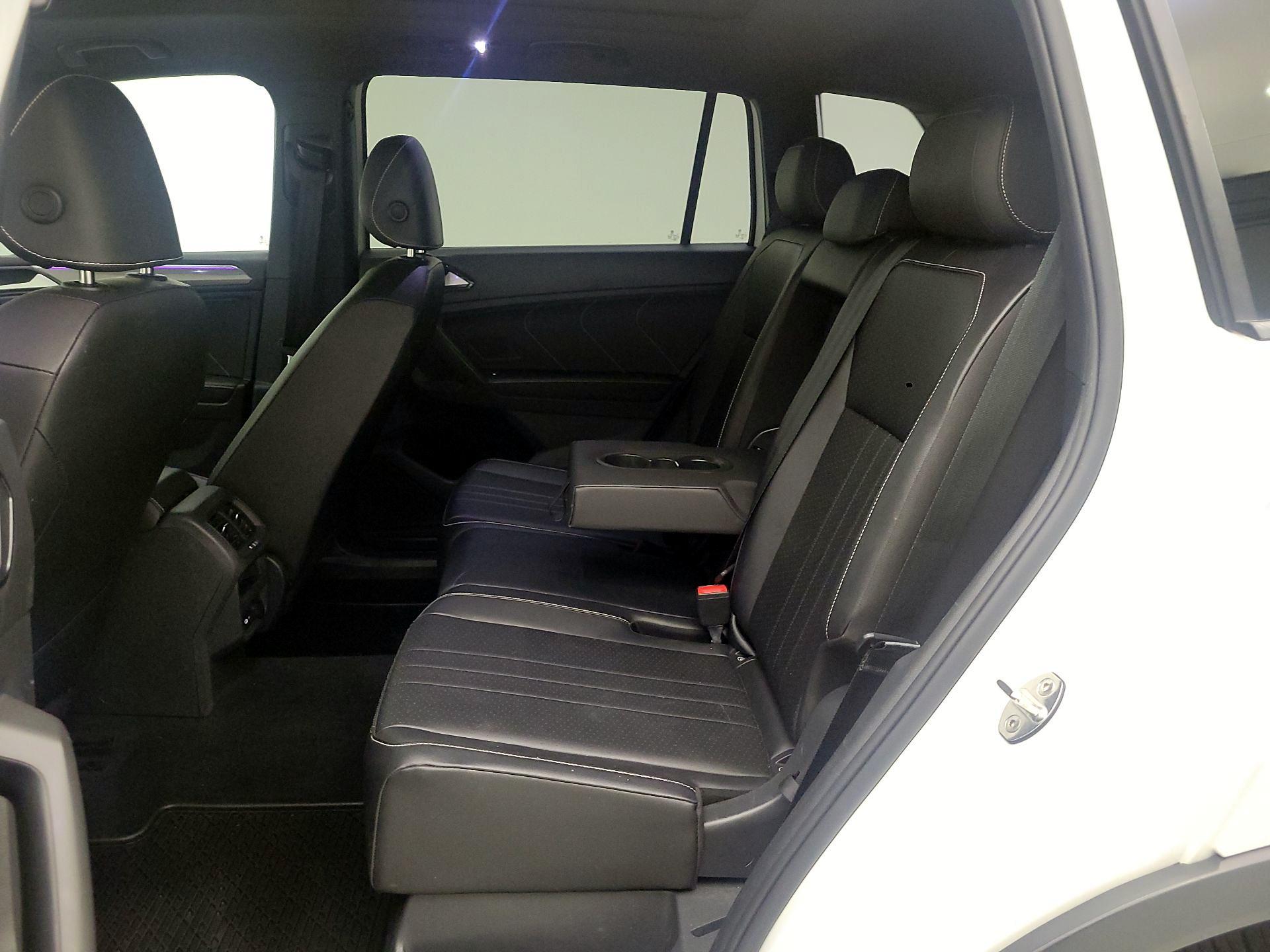 Thumbnail: 2022 Volkswagen Tiguan - 18