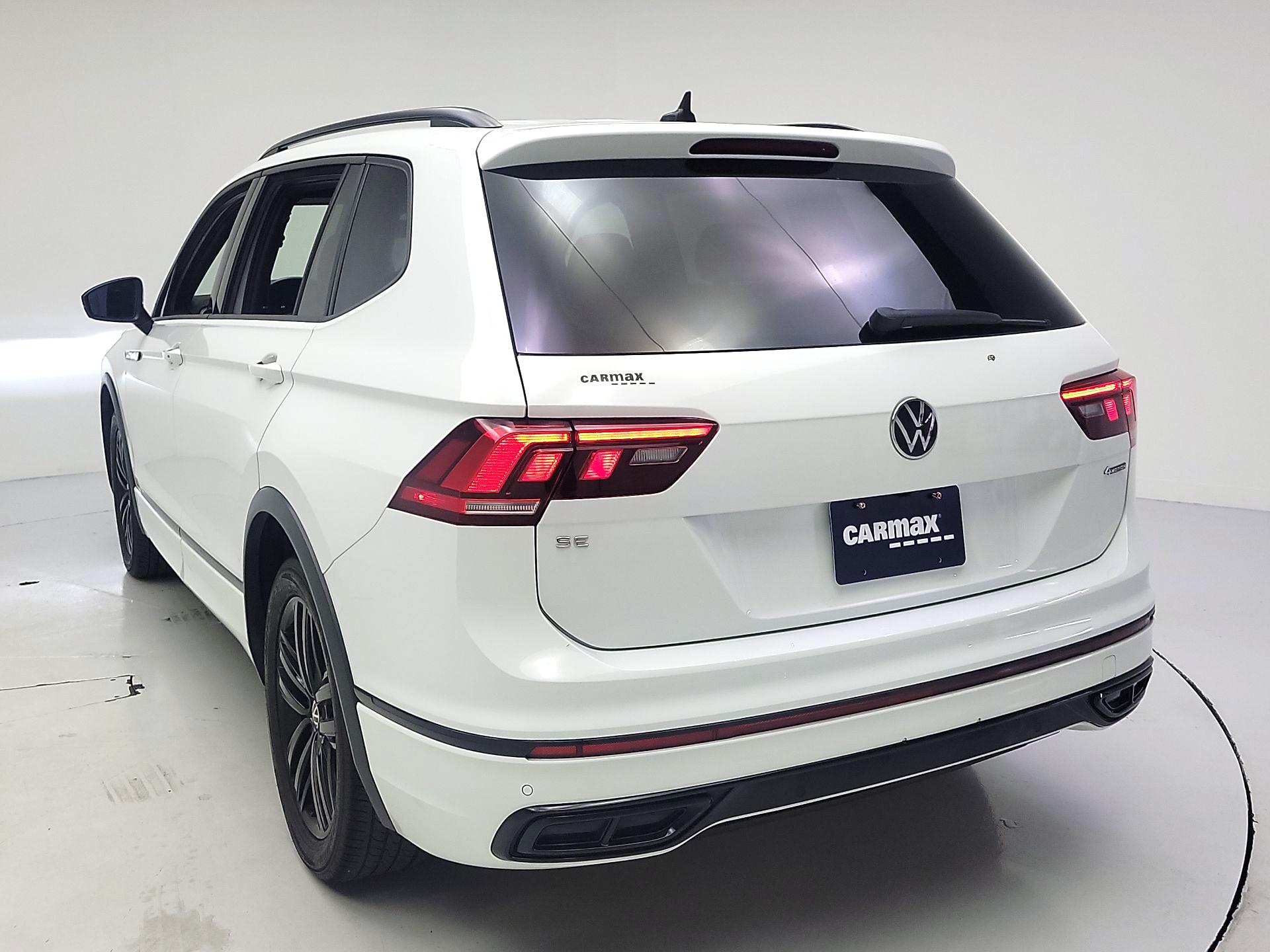 Thumbnail: 2022 Volkswagen Tiguan - 7