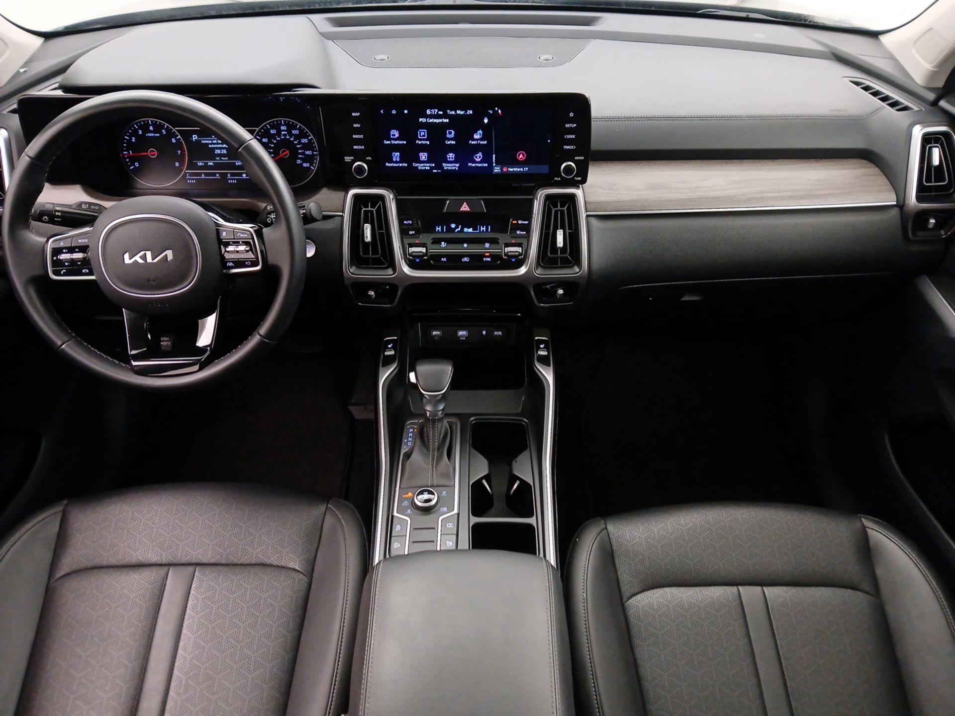 Thumbnail: 2023 Kia Sorento - 9