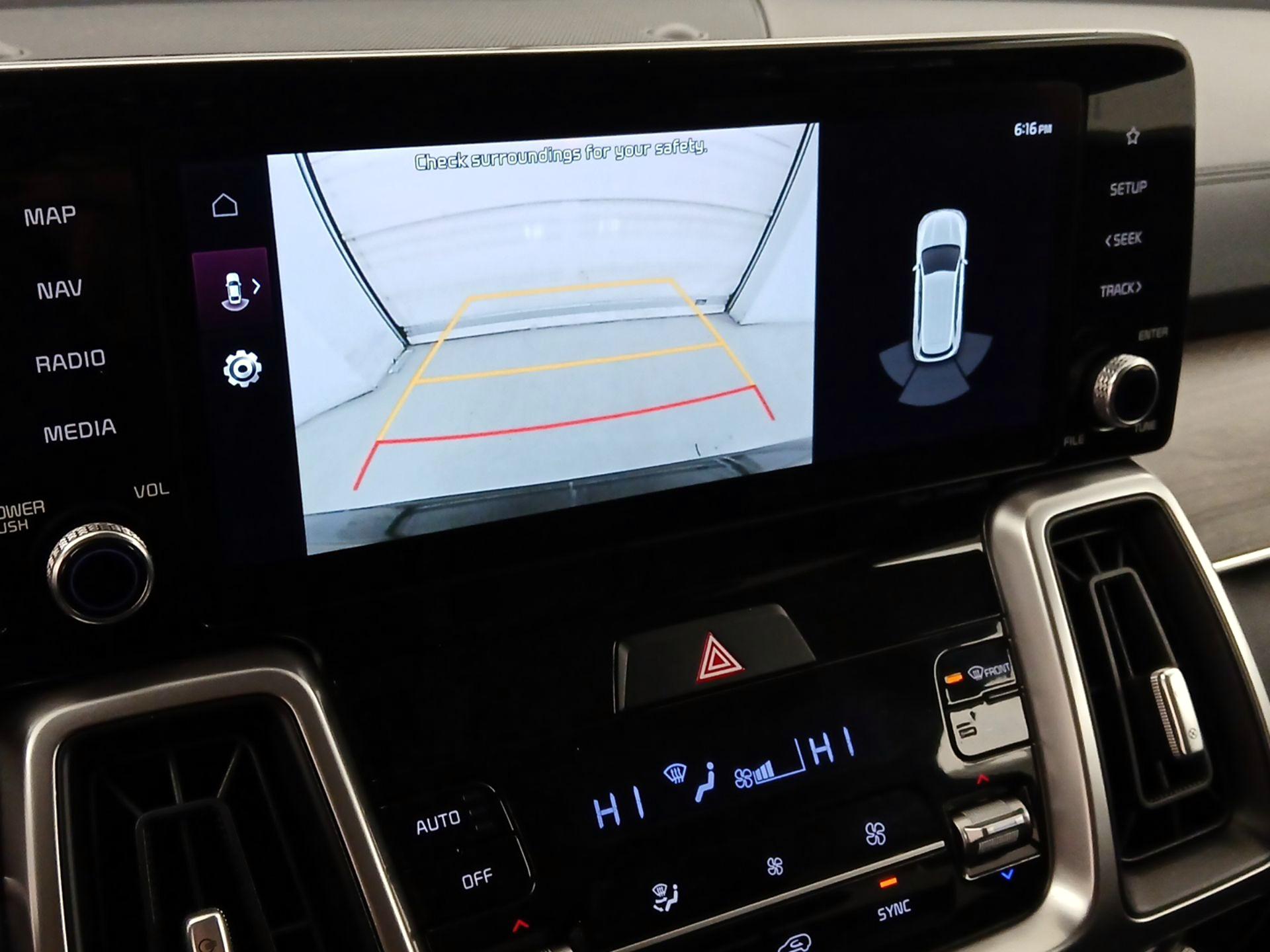 Thumbnail: 2023 Kia Sorento - 15