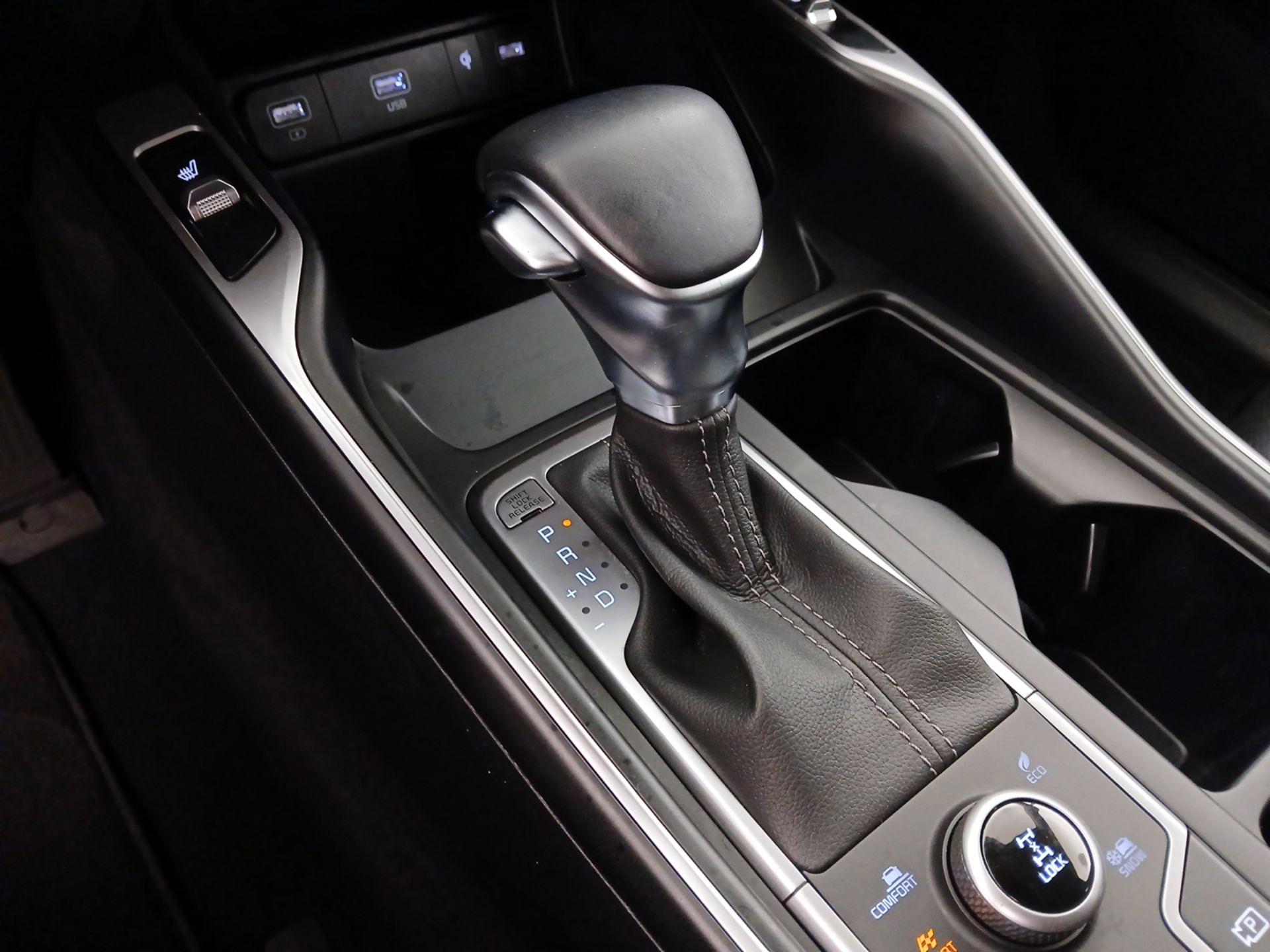 Thumbnail: 2023 Kia Sorento - 18