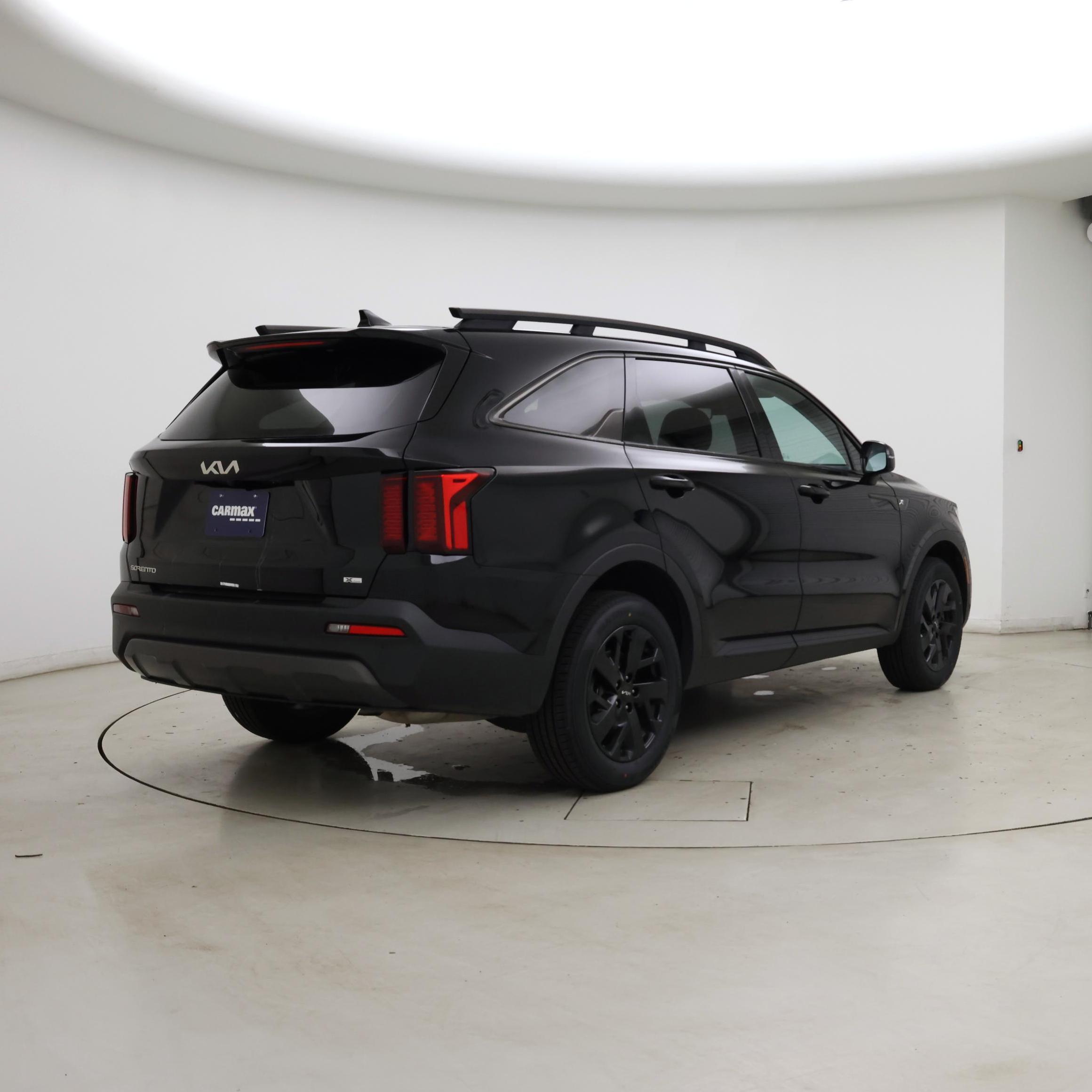 Thumbnail: 2023 Kia Sorento - 8