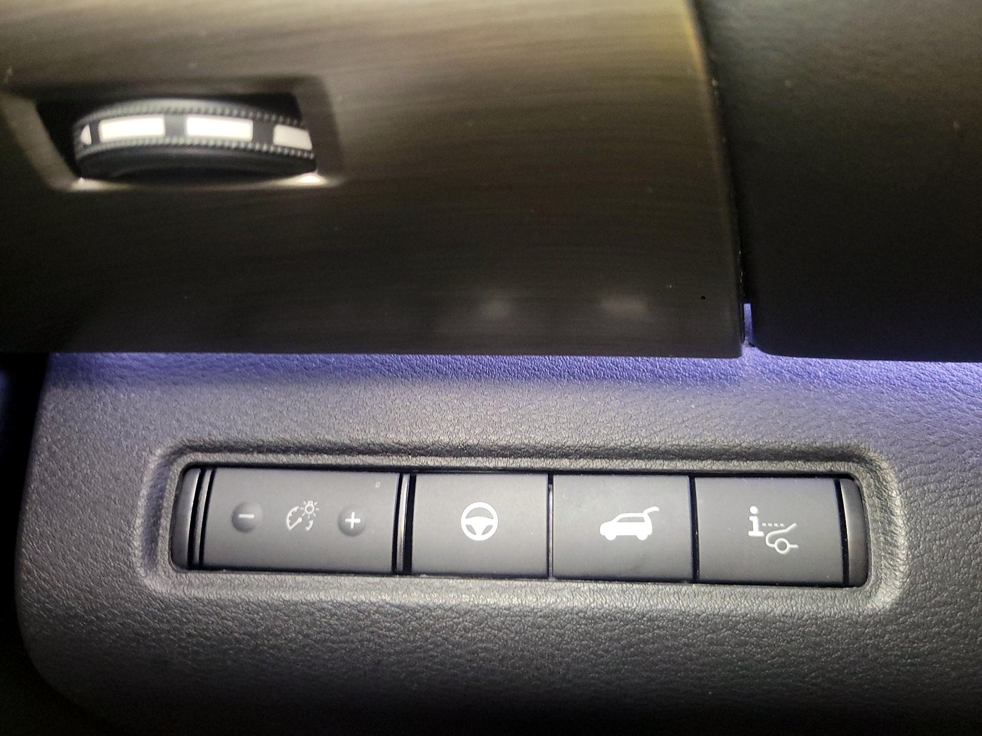 Thumbnail: 2023 Nissan Pathfinder - 11